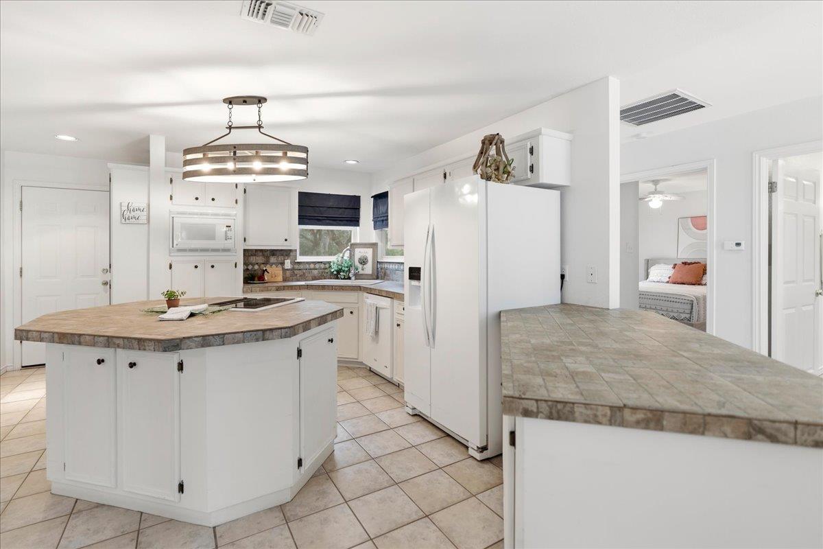 15 Spalding Cir, Wimberley, TX 78676
