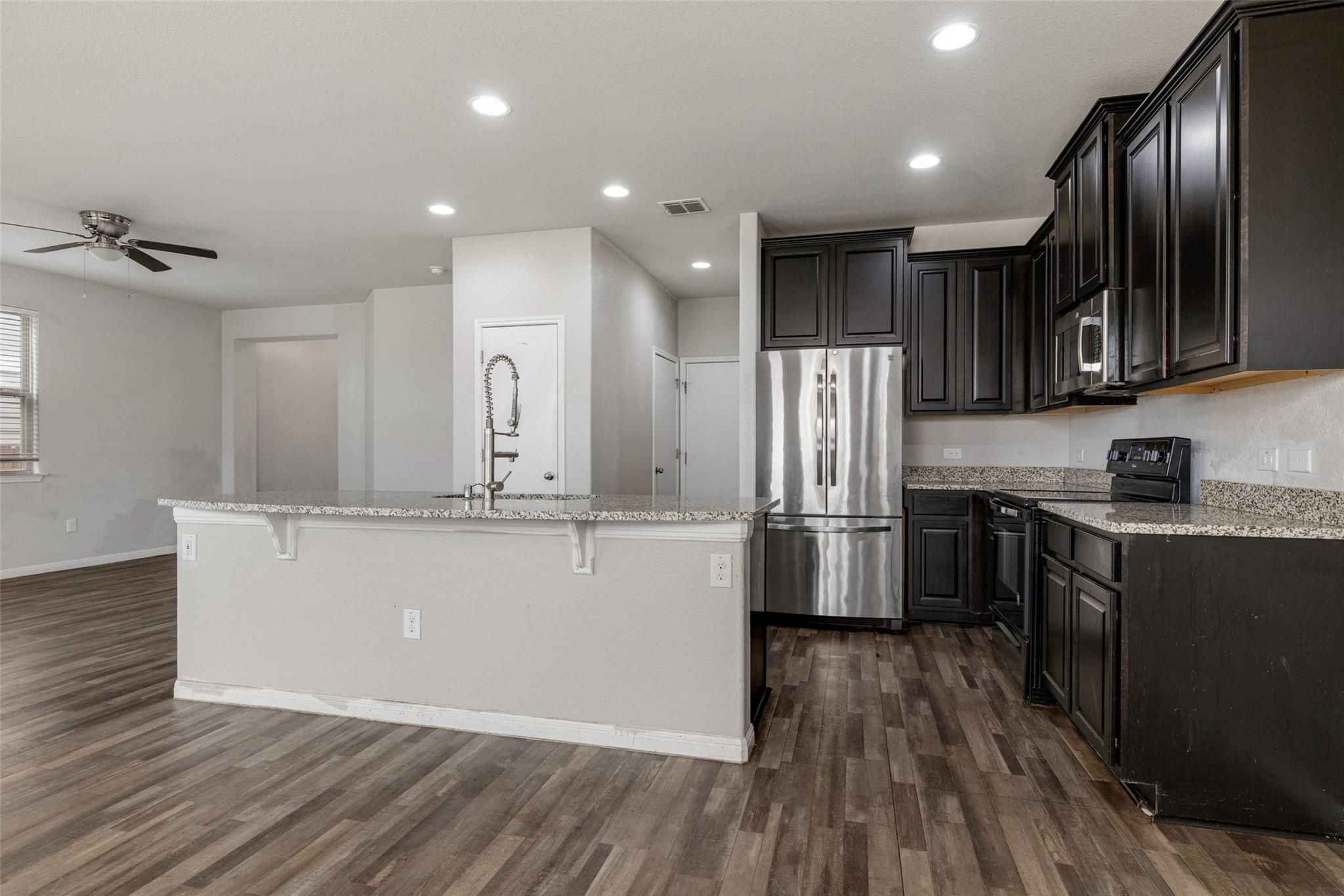 124 Guemal Rd, Buda, TX 78610