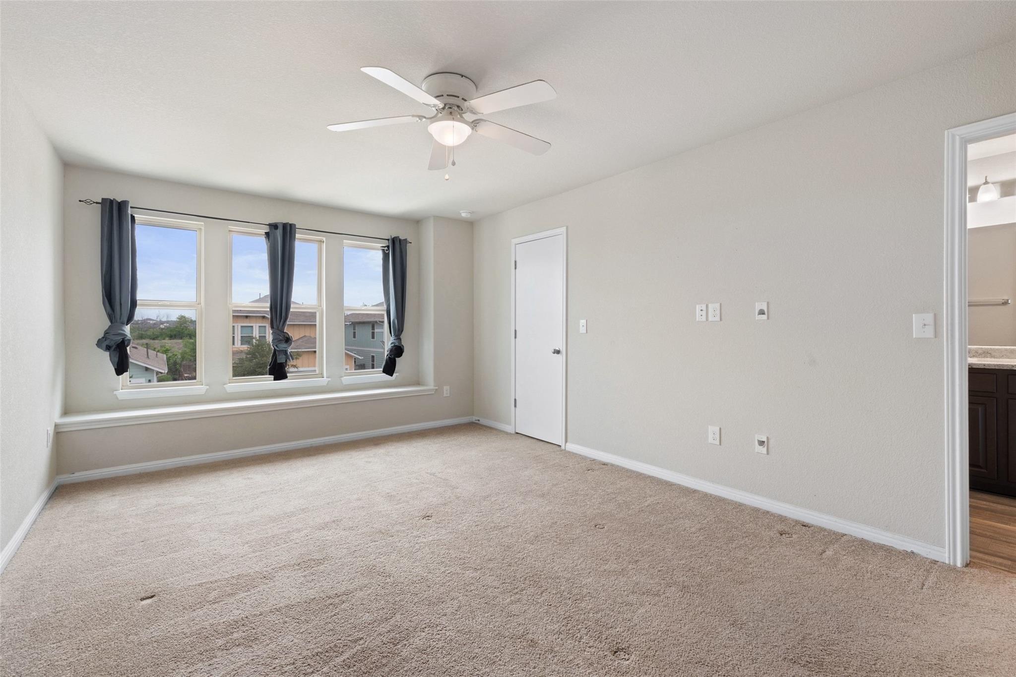 124 Guemal Rd, Buda, TX 78610