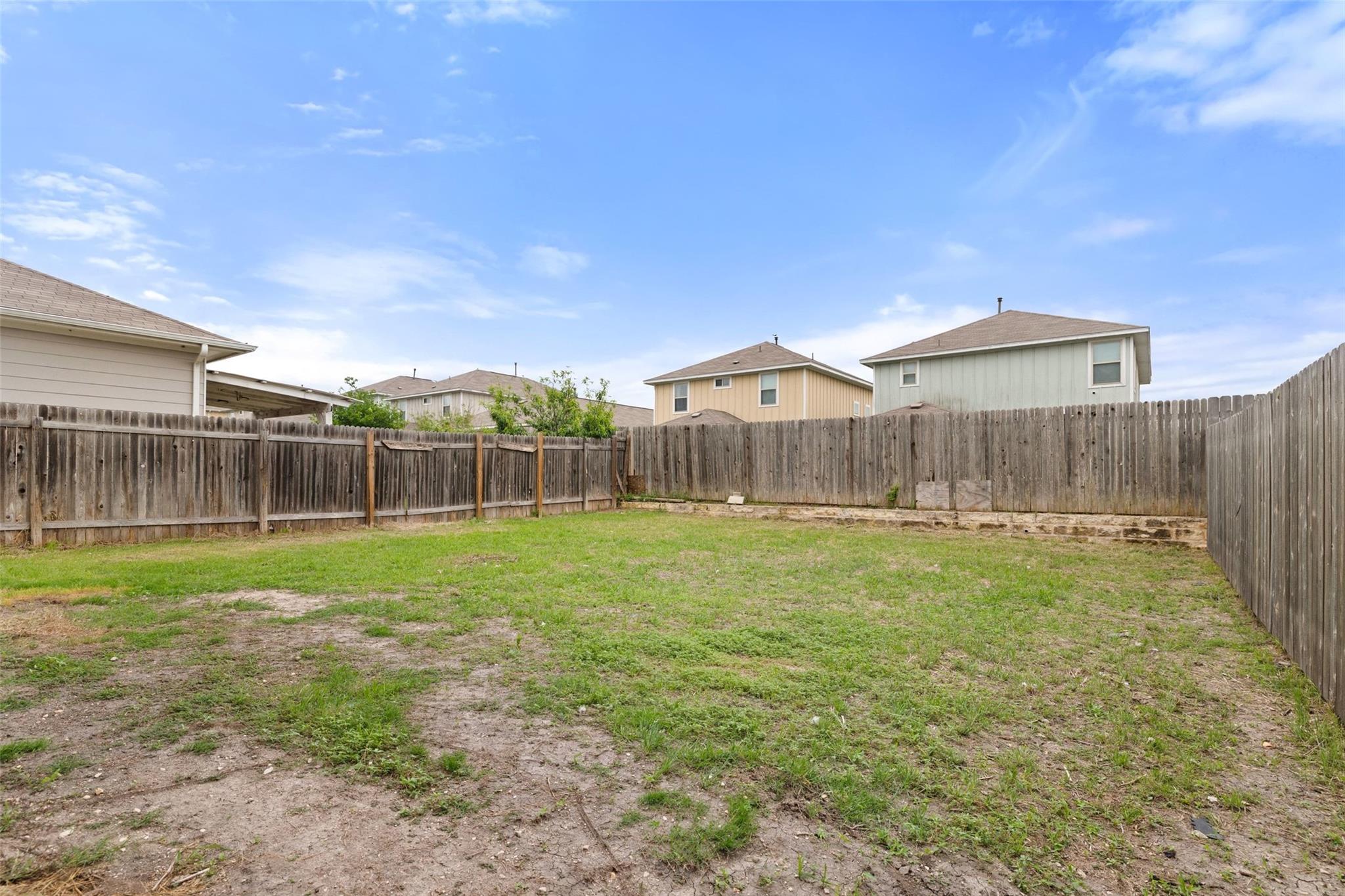 124 Guemal Rd, Buda, TX 78610
