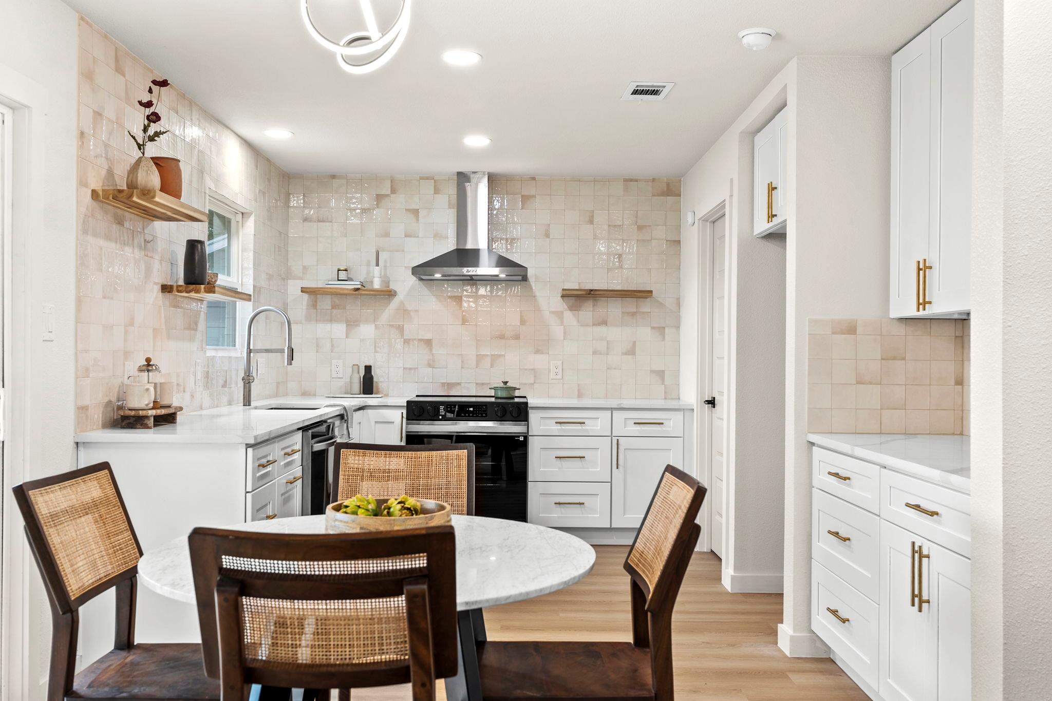 2107 Cindy Ln, Austin, TX 78727
