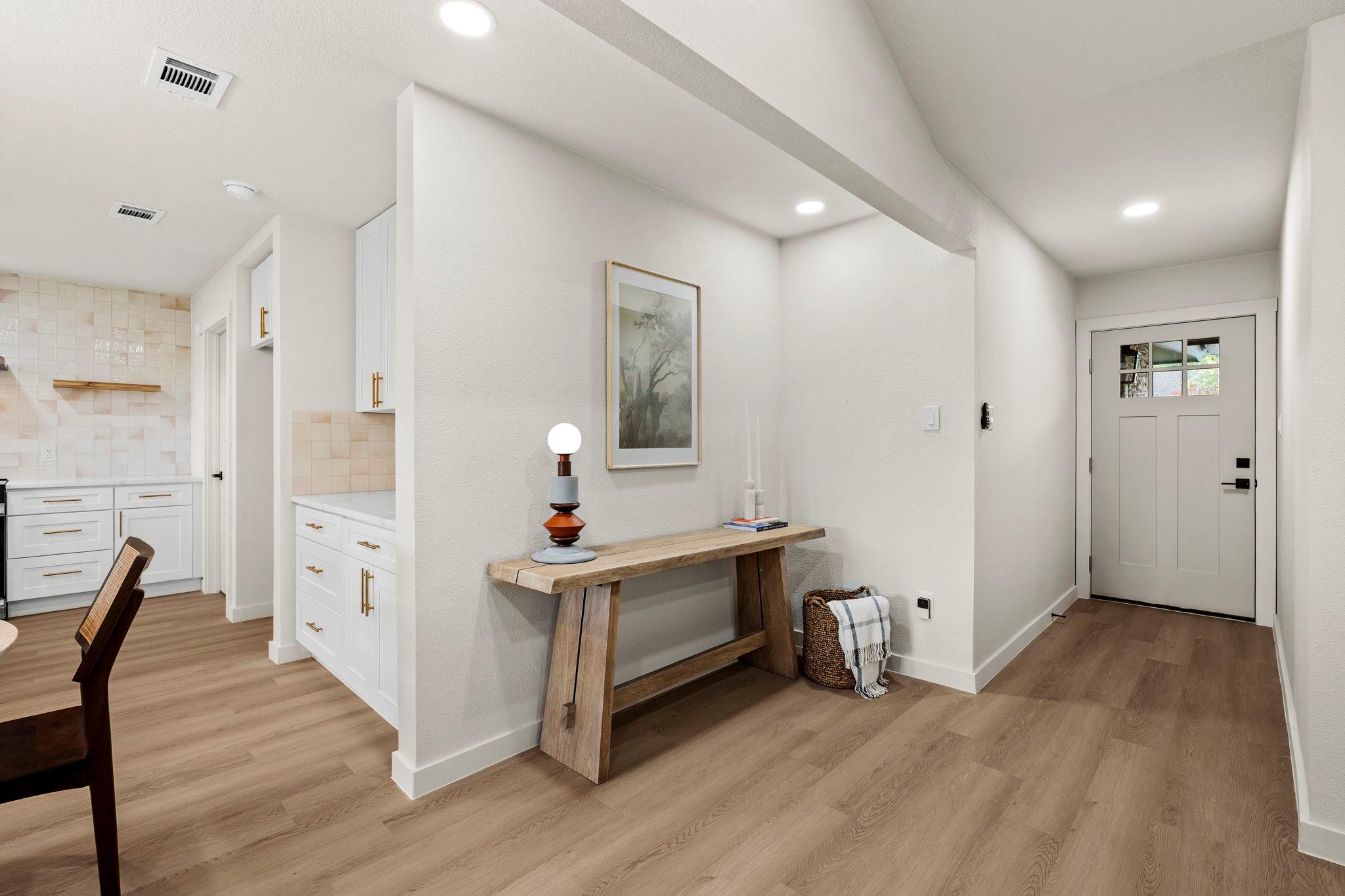 2107 Cindy Ln, Austin, TX 78727