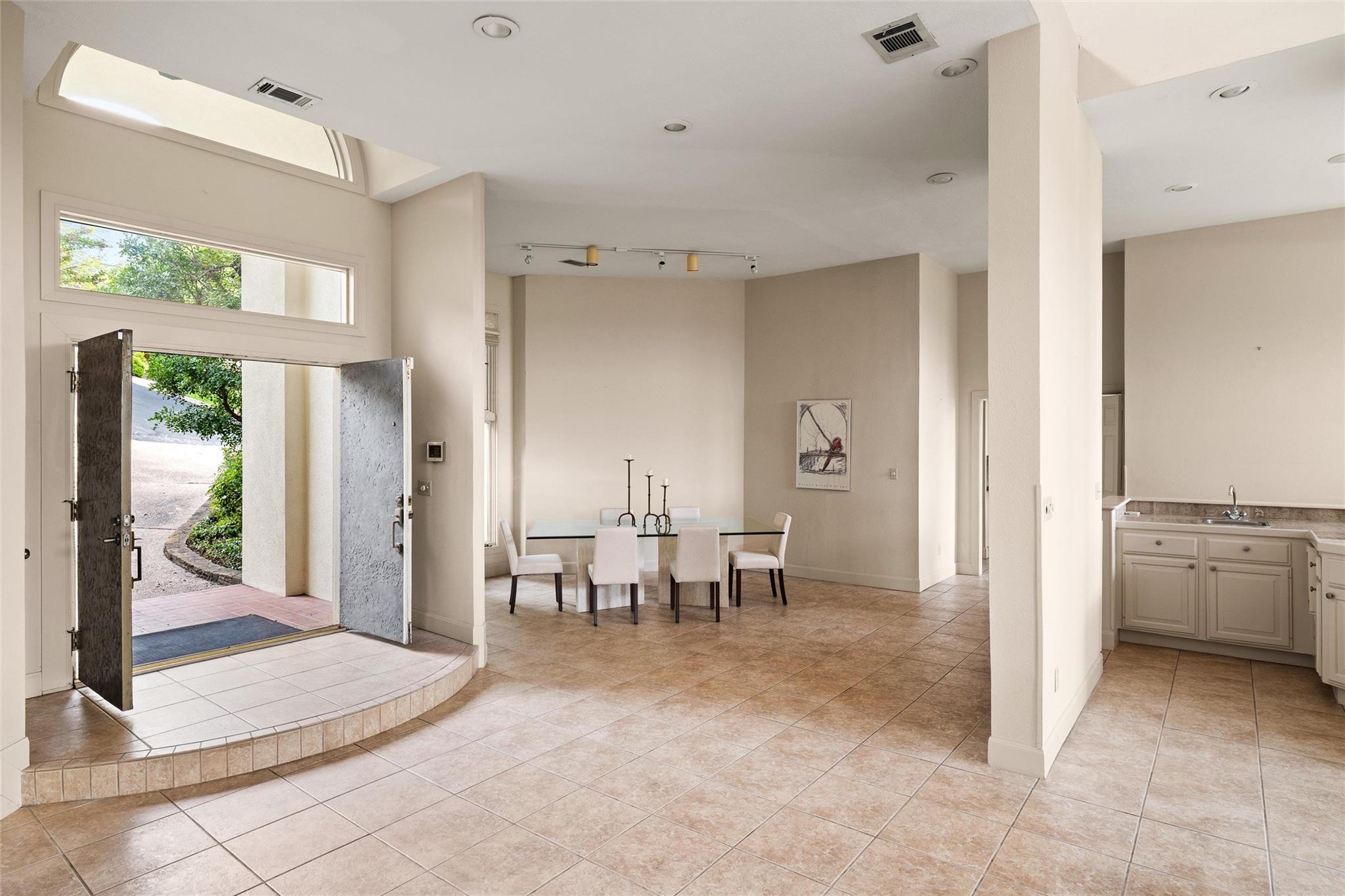 5900 Westslope Dr, Austin, TX 78731