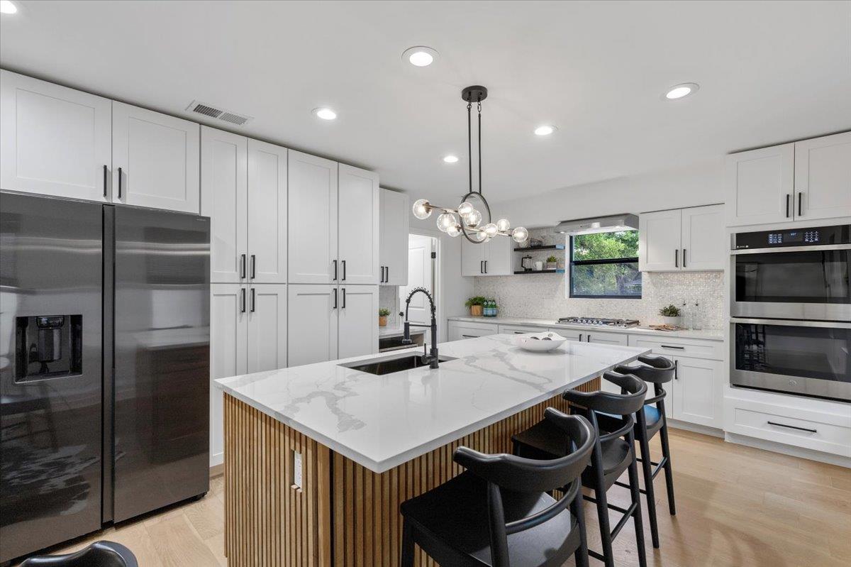 5700 Lewood Dr, Austin, TX 78745