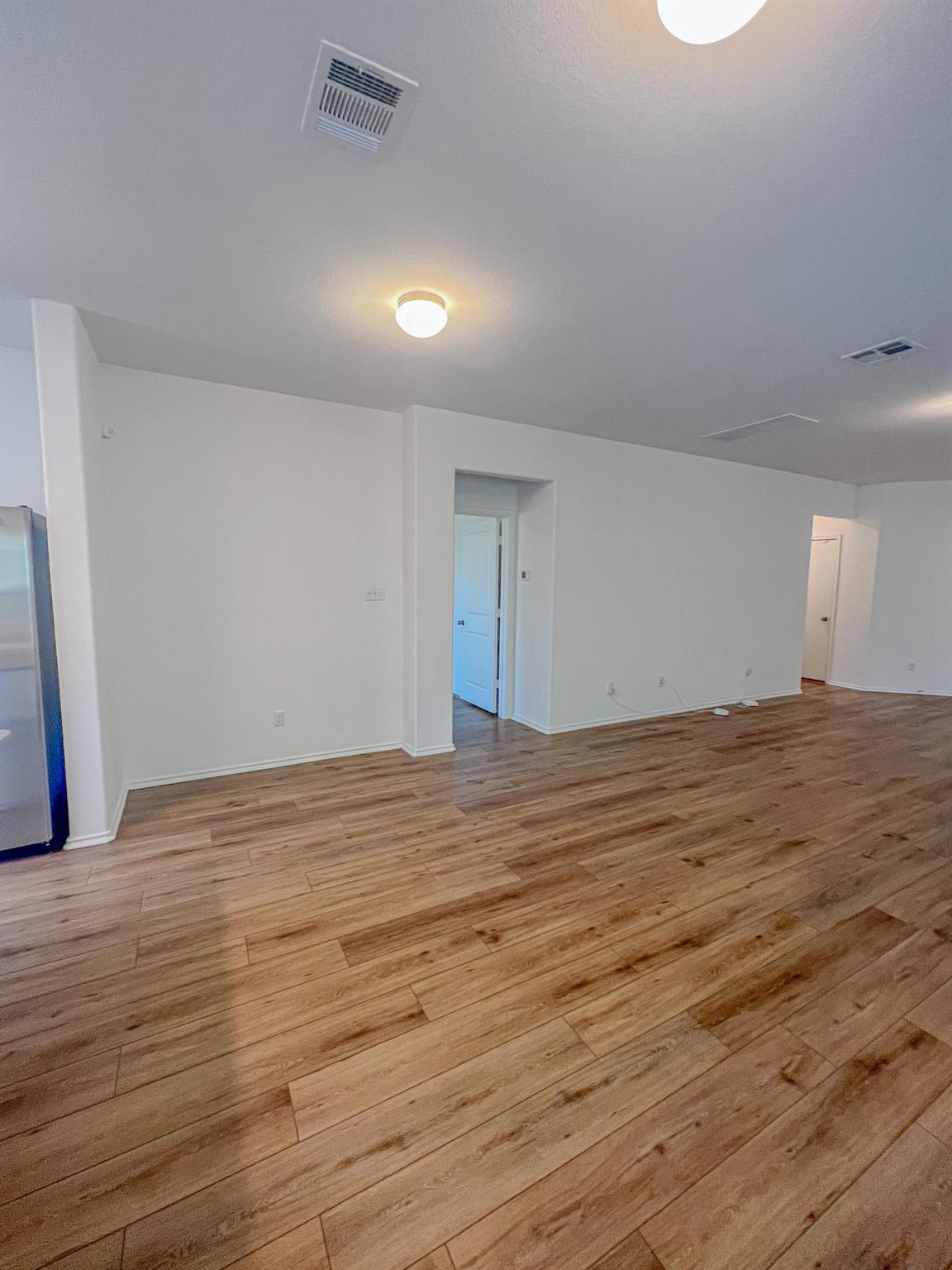 438 Perfect World Loop, Jarrell, TX 76537