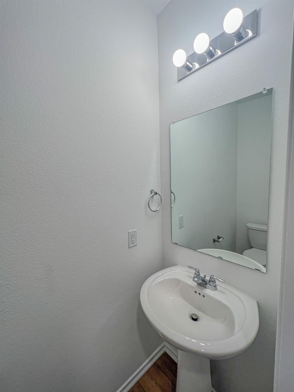 438 Perfect World Loop, Jarrell, TX 76537