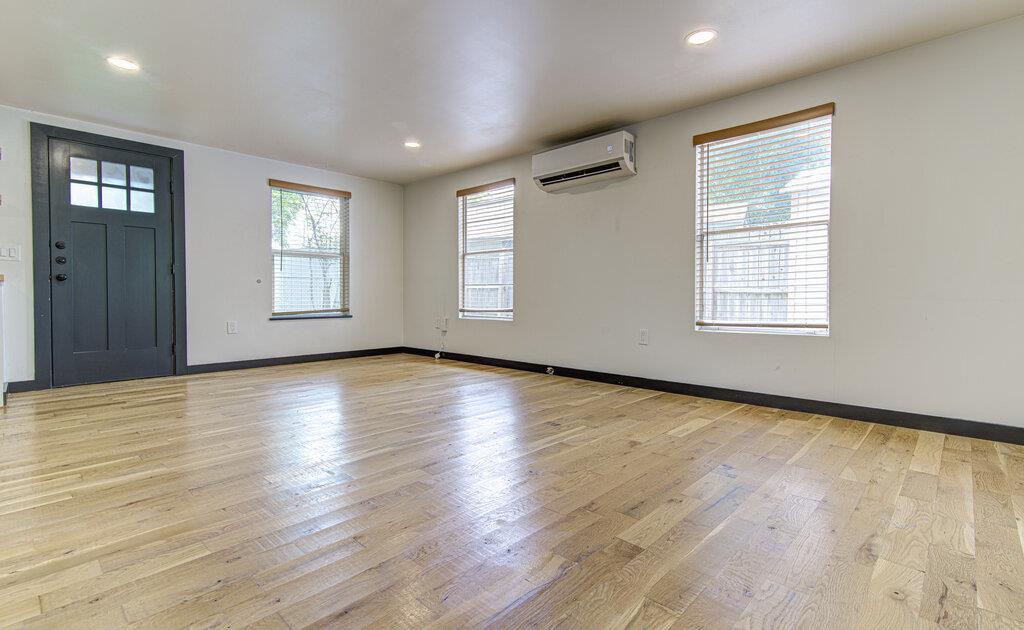 1711 Brentwood St # B, Austin, TX 78757
