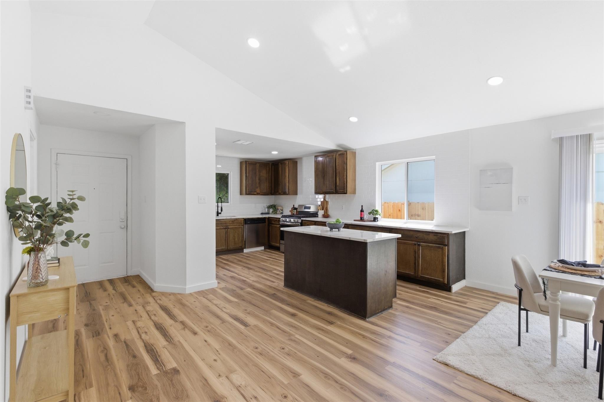 12406 Thompkins Dr, Austin, TX 78753