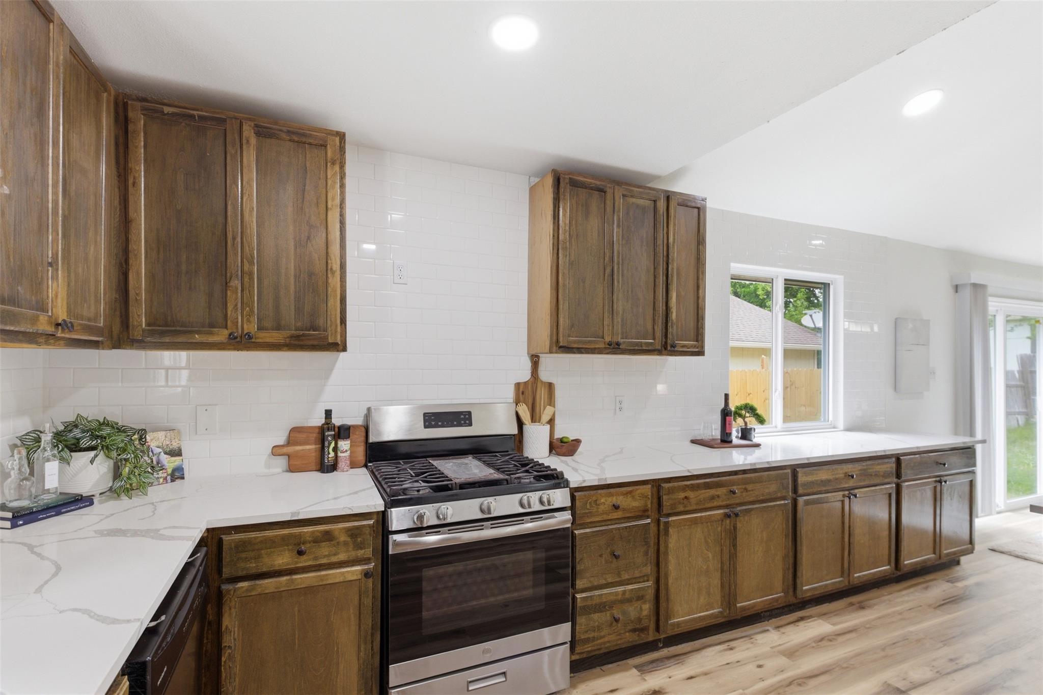12406 Thompkins Dr, Austin, TX 78753