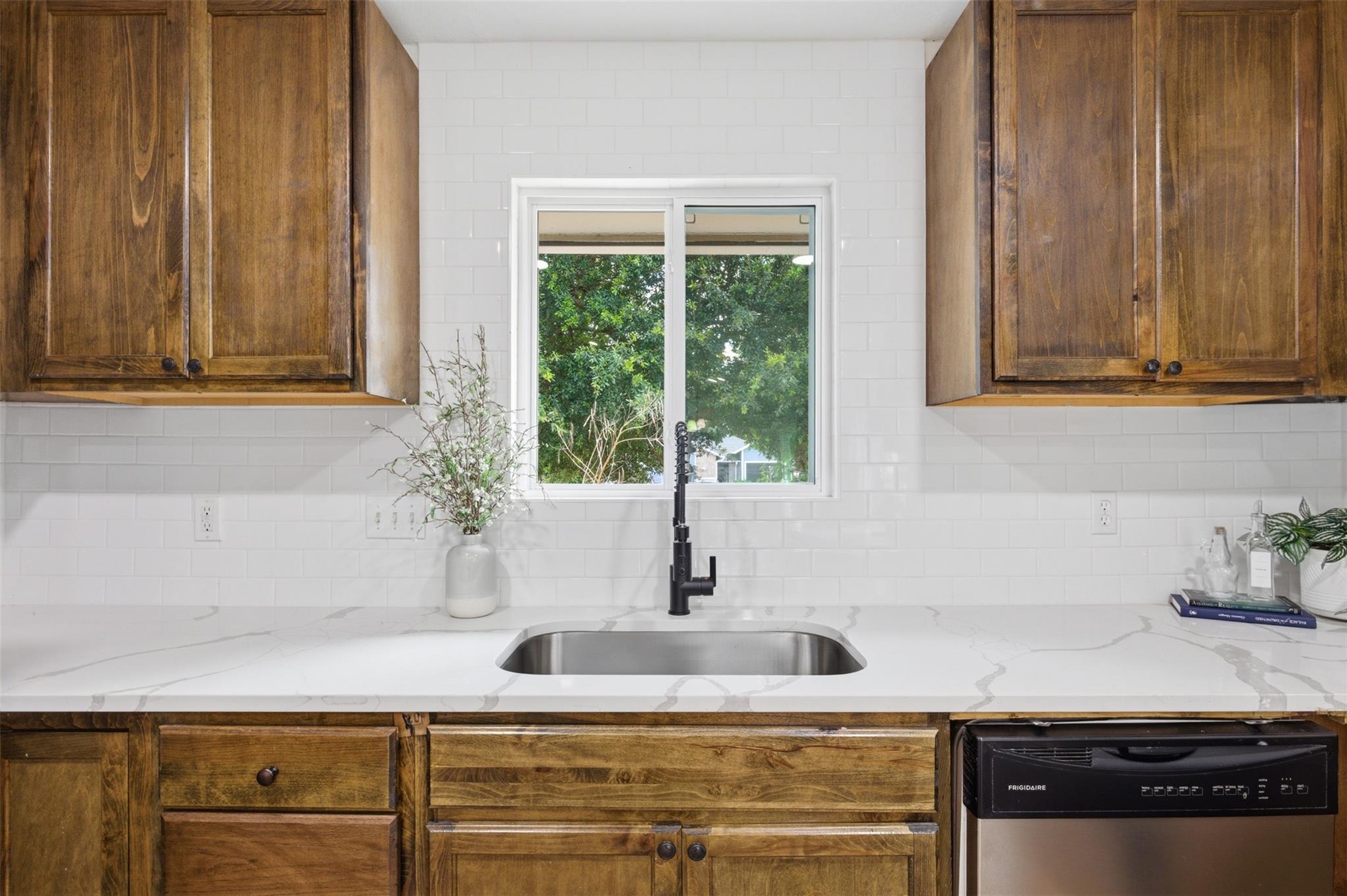 12406 Thompkins Dr, Austin, TX 78753
