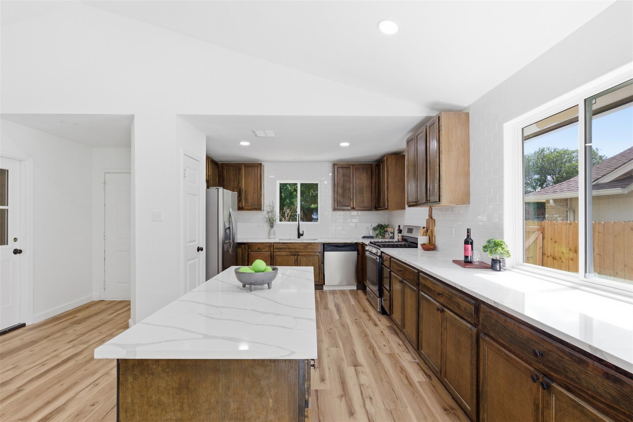 12406 Thompkins Dr, Austin, TX 78753