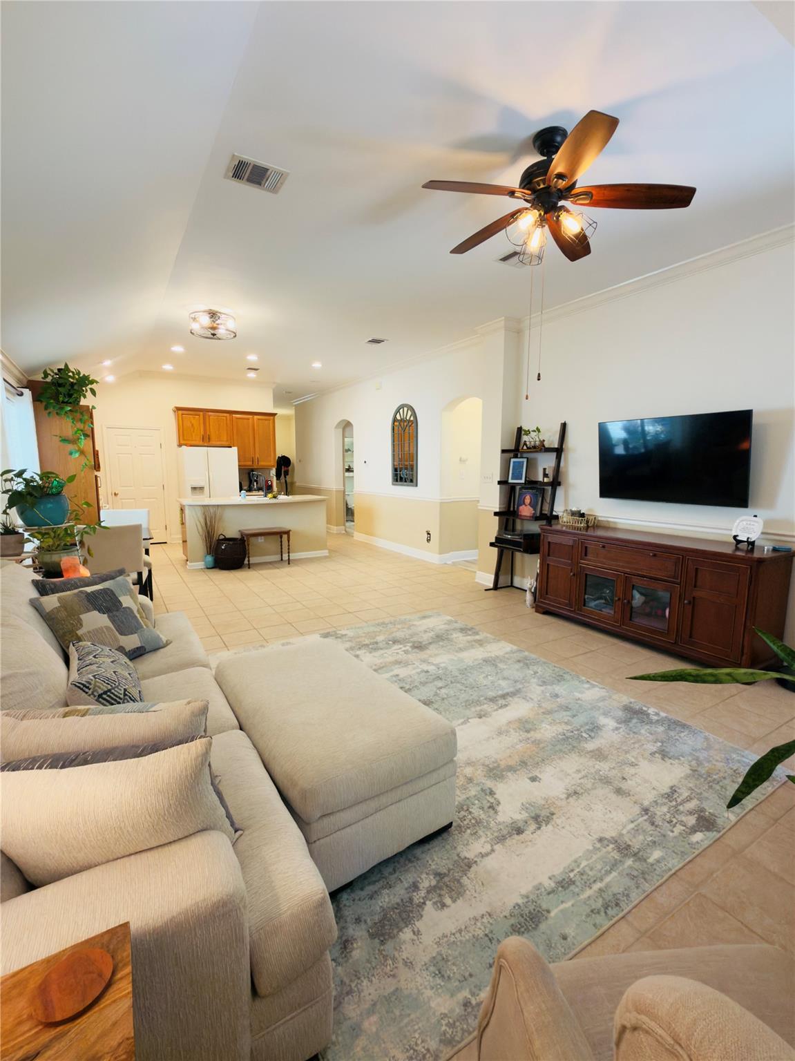 9300 Pioneer Forest Dr, Austin, TX 78744
