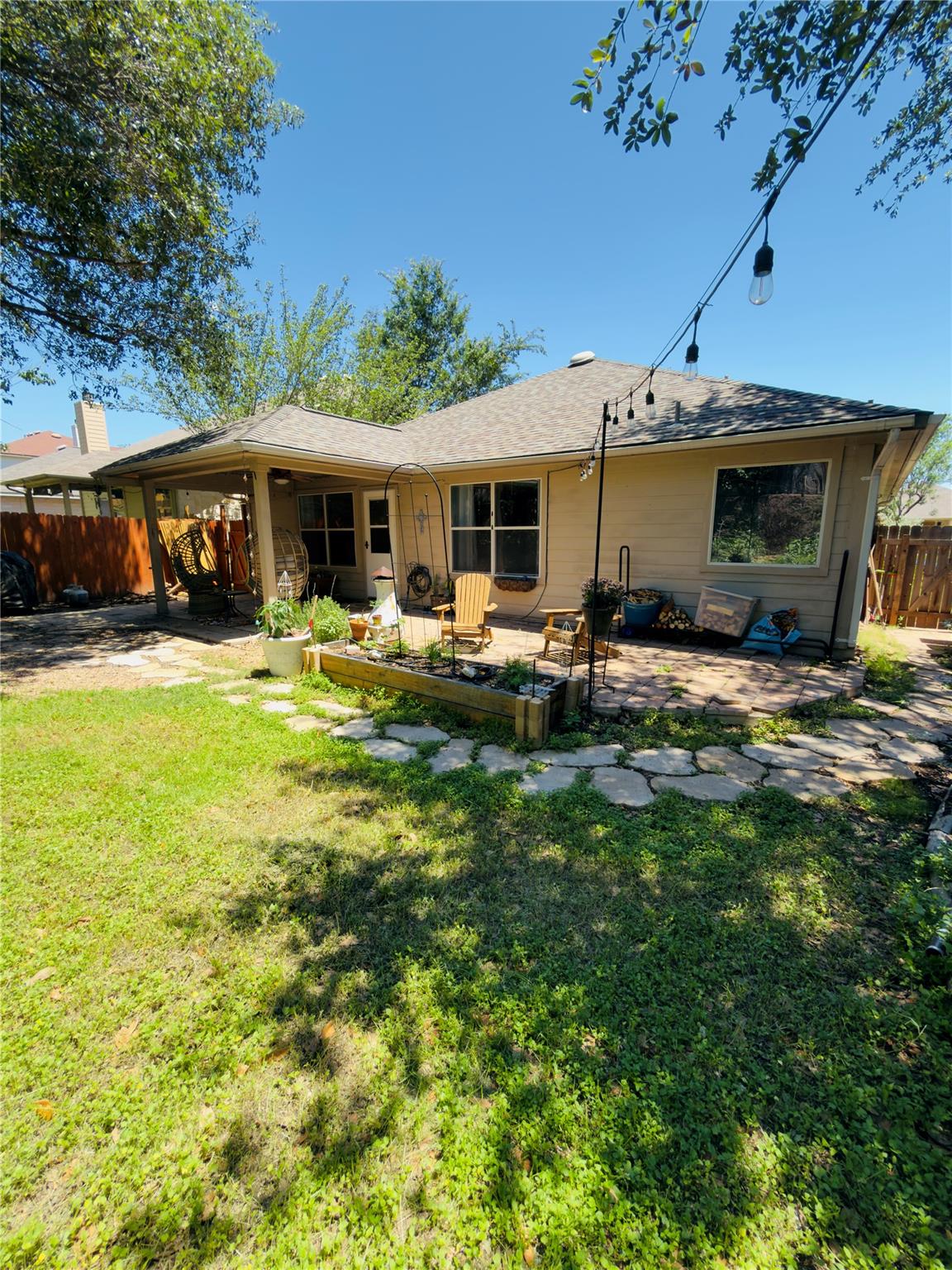 9300 Pioneer Forest Dr, Austin, TX 78744
