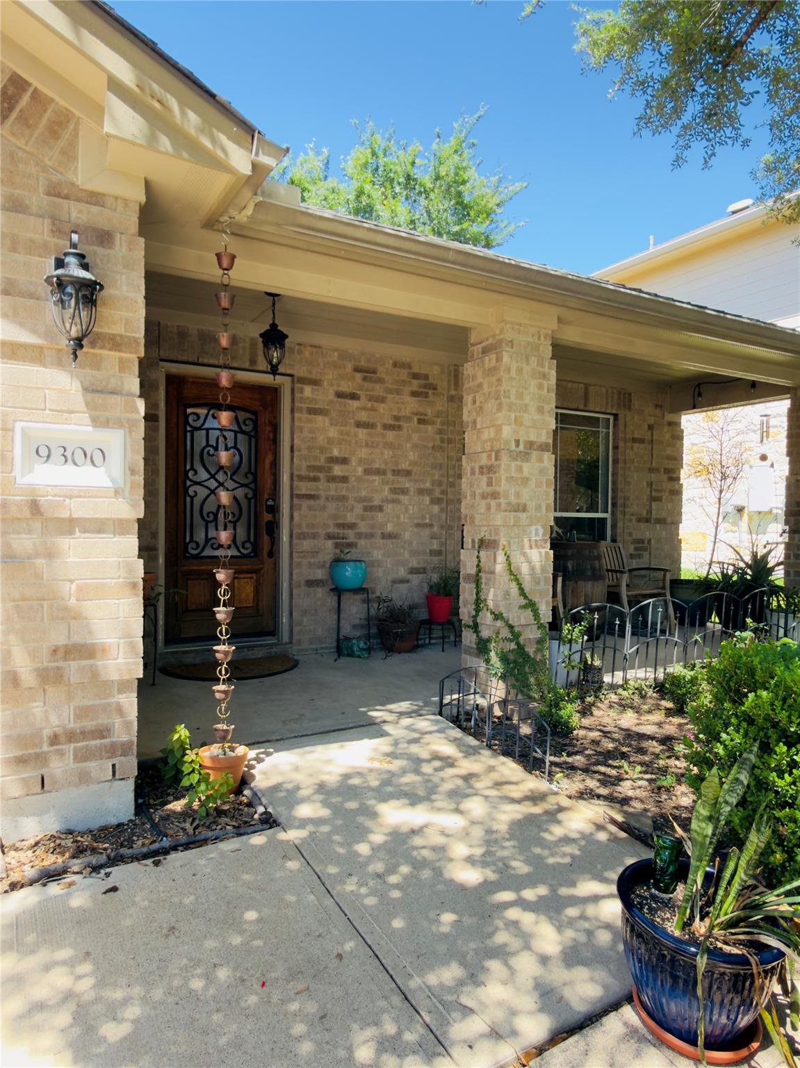 9300 Pioneer Forest Dr, Austin, TX 78744
