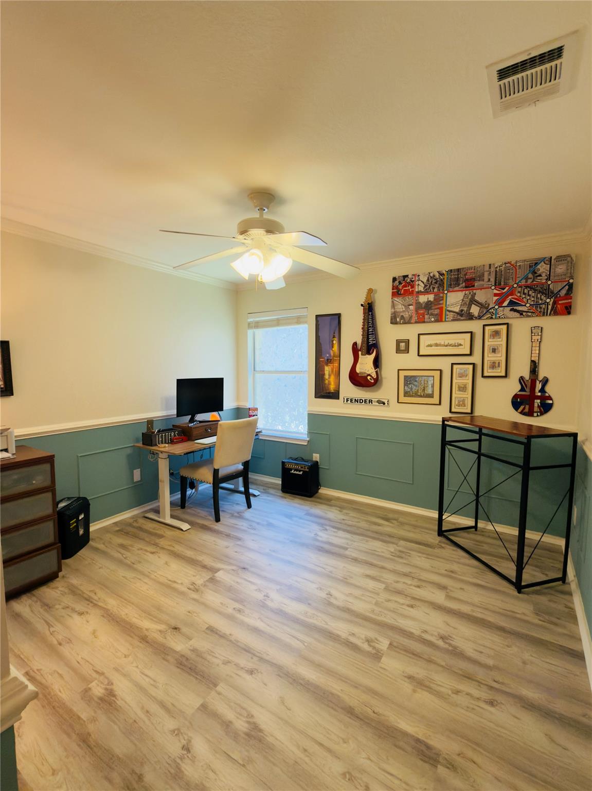 9300 Pioneer Forest Dr, Austin, TX 78744