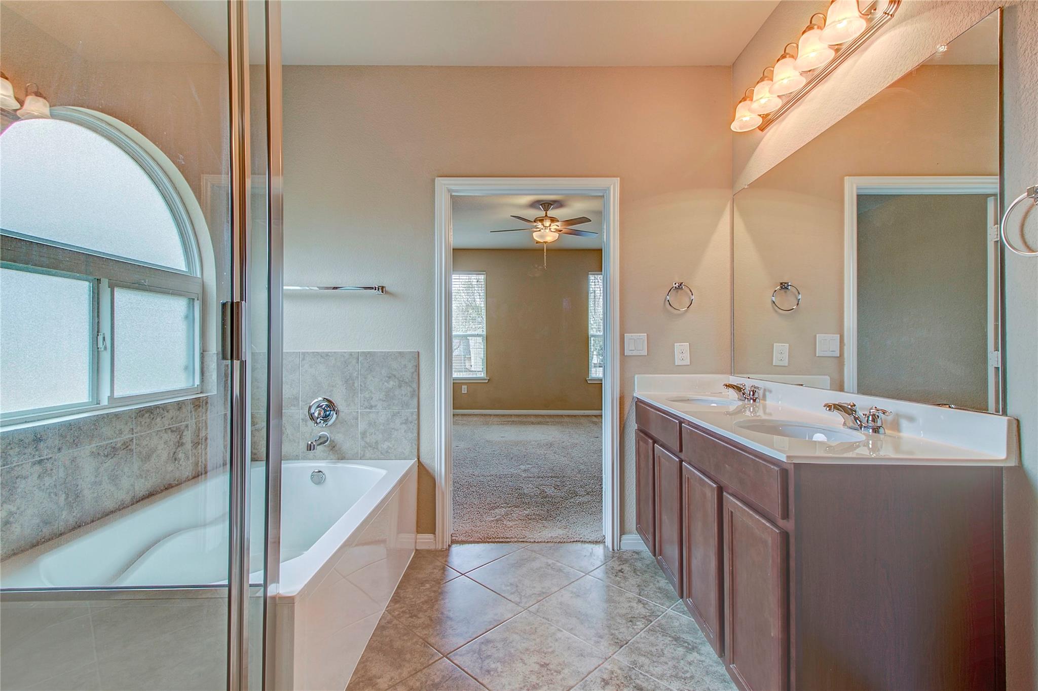 225 Deep Creek Dr, Georgetown, TX 78626