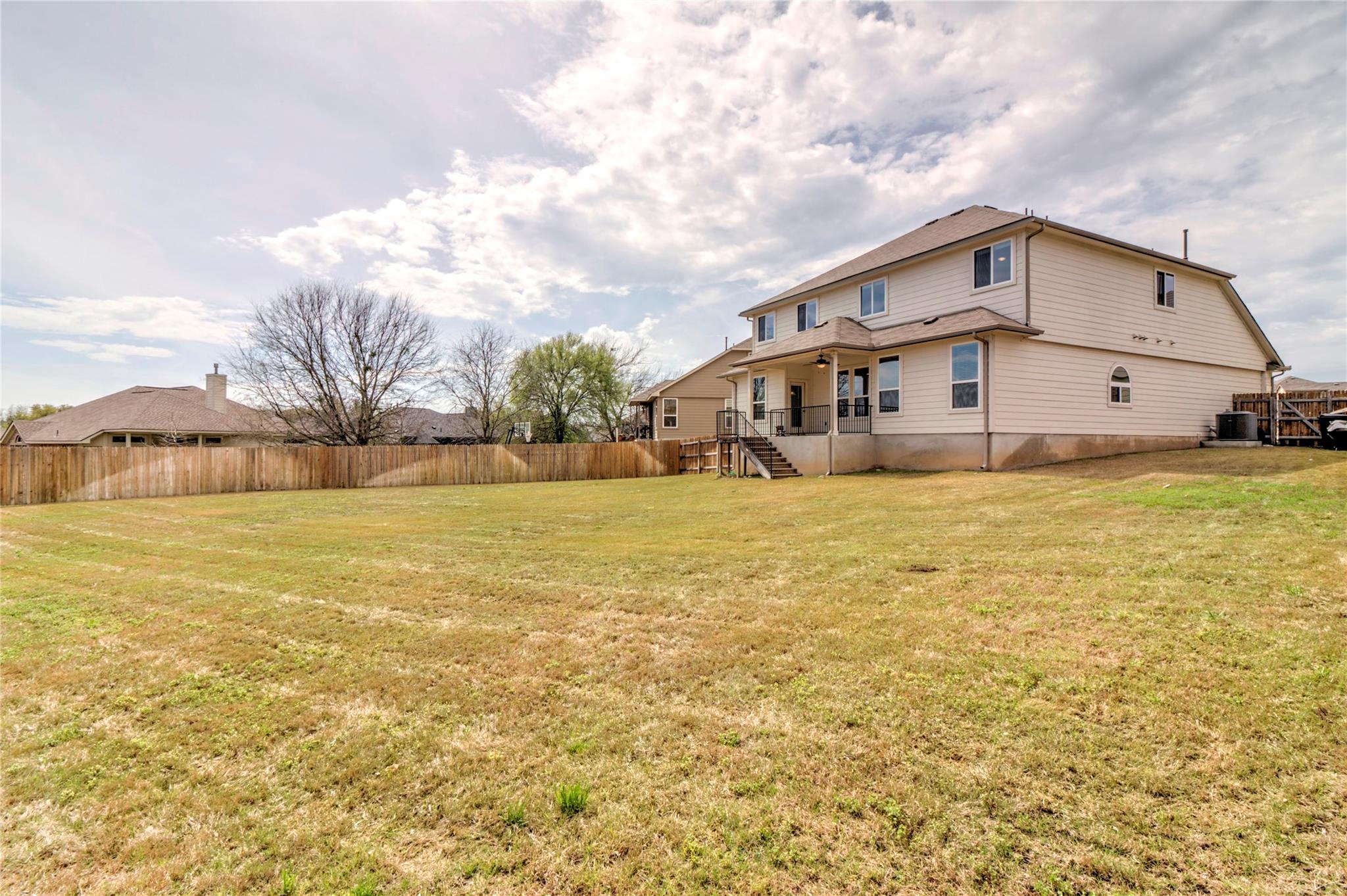 225 Deep Creek Dr, Georgetown, TX 78626