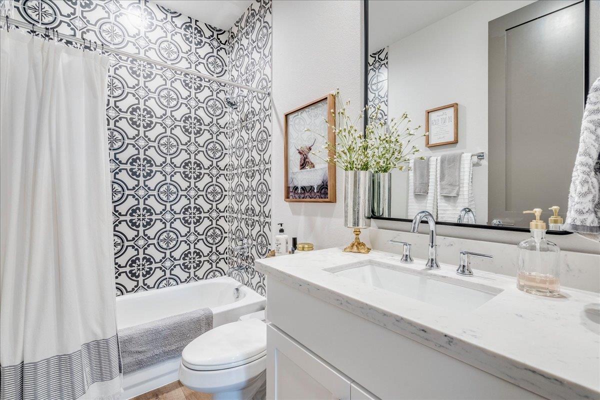 1144 Bunker Ranch Blvd, Dripping Springs, TX 78620