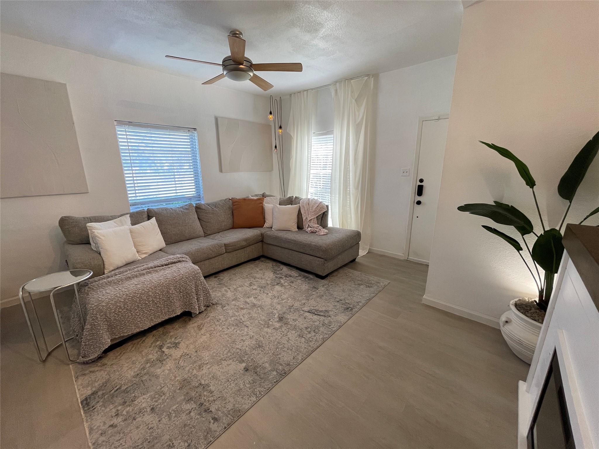 739 E Oltorf St, Austin, TX 78704