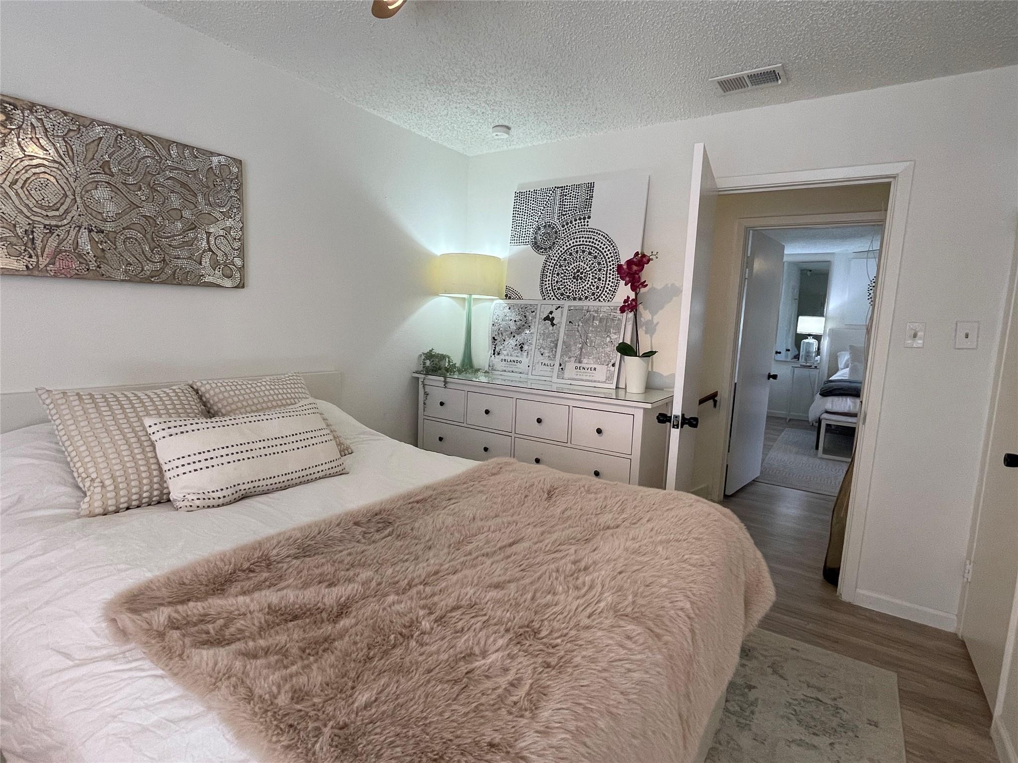 739 E Oltorf St, Austin, TX 78704