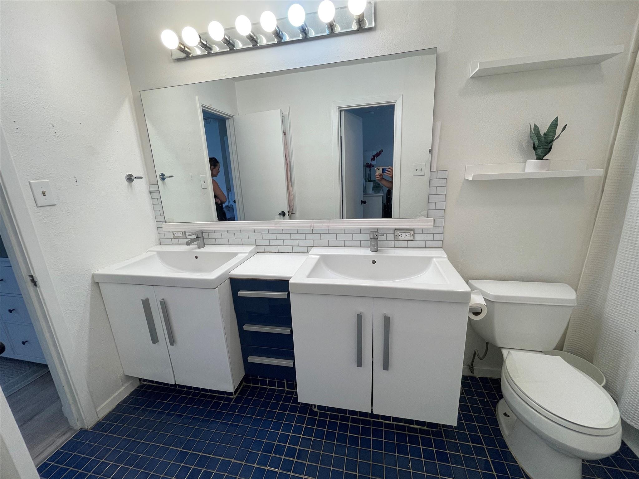 739 E Oltorf St, Austin, TX 78704