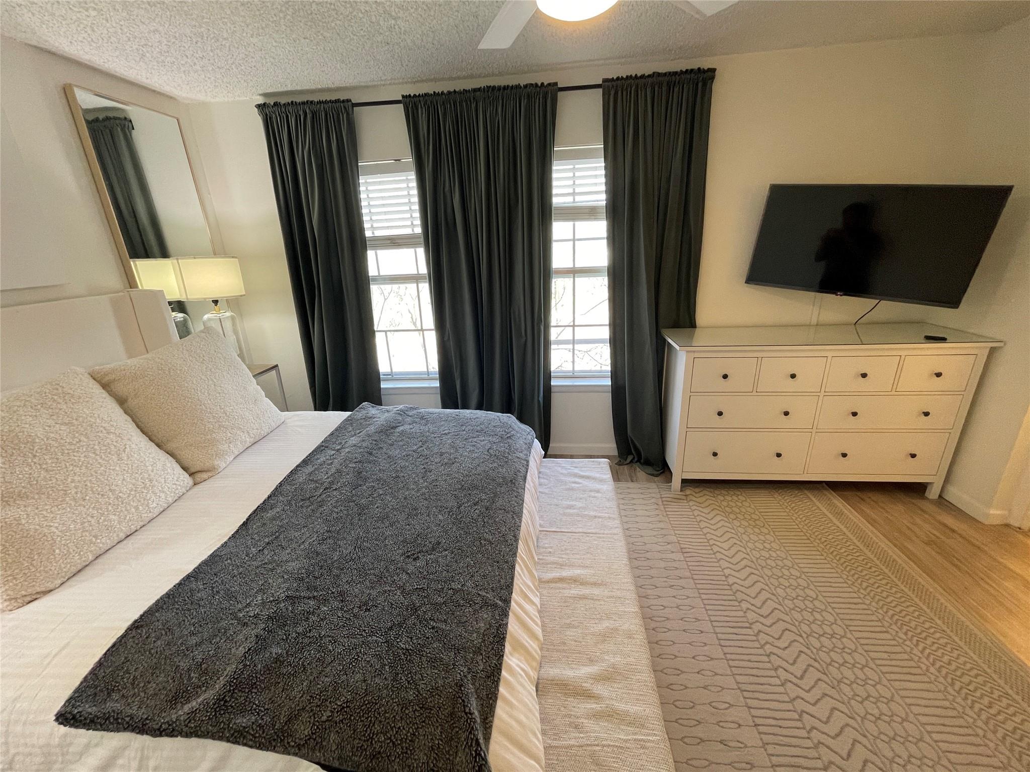 739 E Oltorf St, Austin, TX 78704