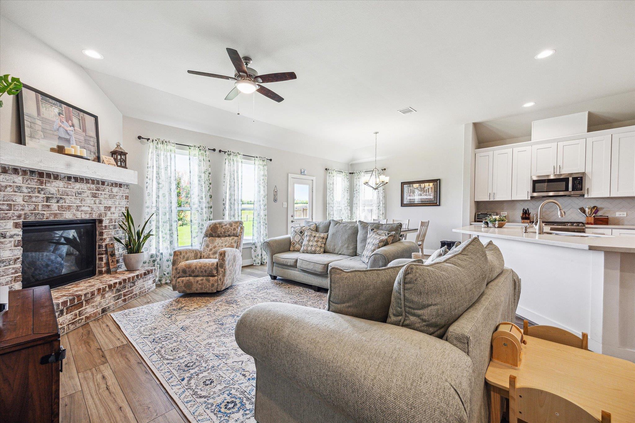 1401 Timber Oaks Dr, Brenham, TX 77833