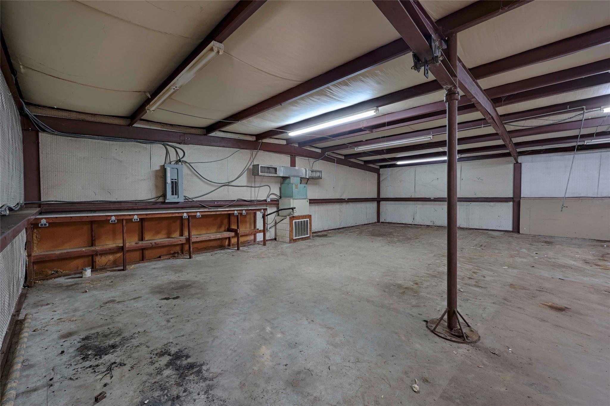 1410 US Highway 90A East, Hallettsville, TX 77964