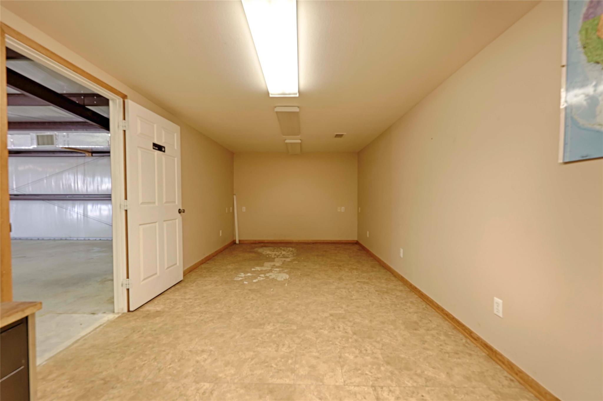 1410 US Highway 90A East, Hallettsville, TX 77964