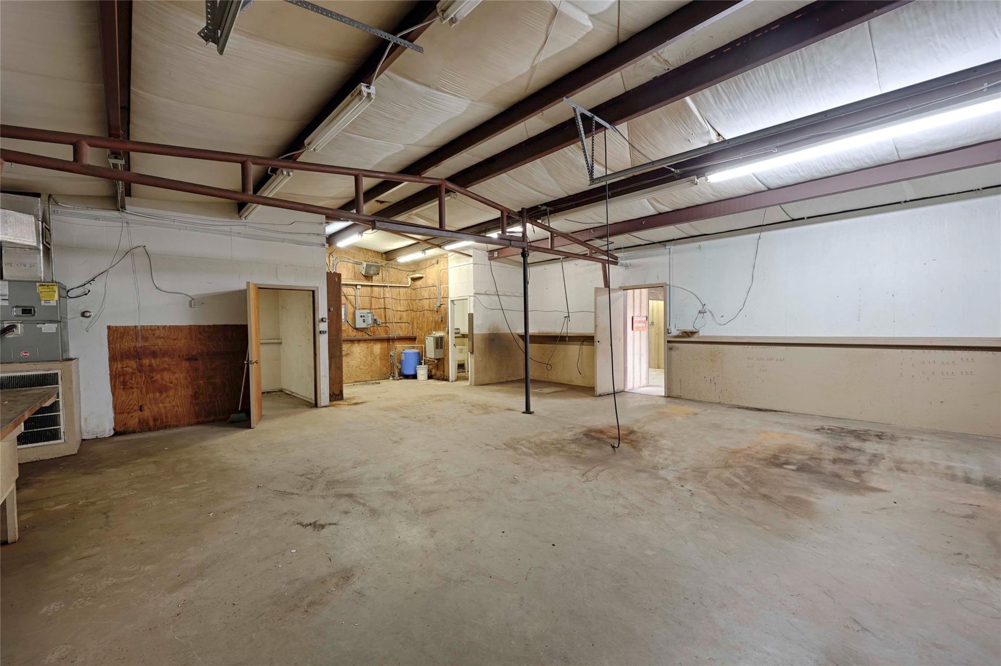 1410 US Highway 90A East, Hallettsville, TX 77964