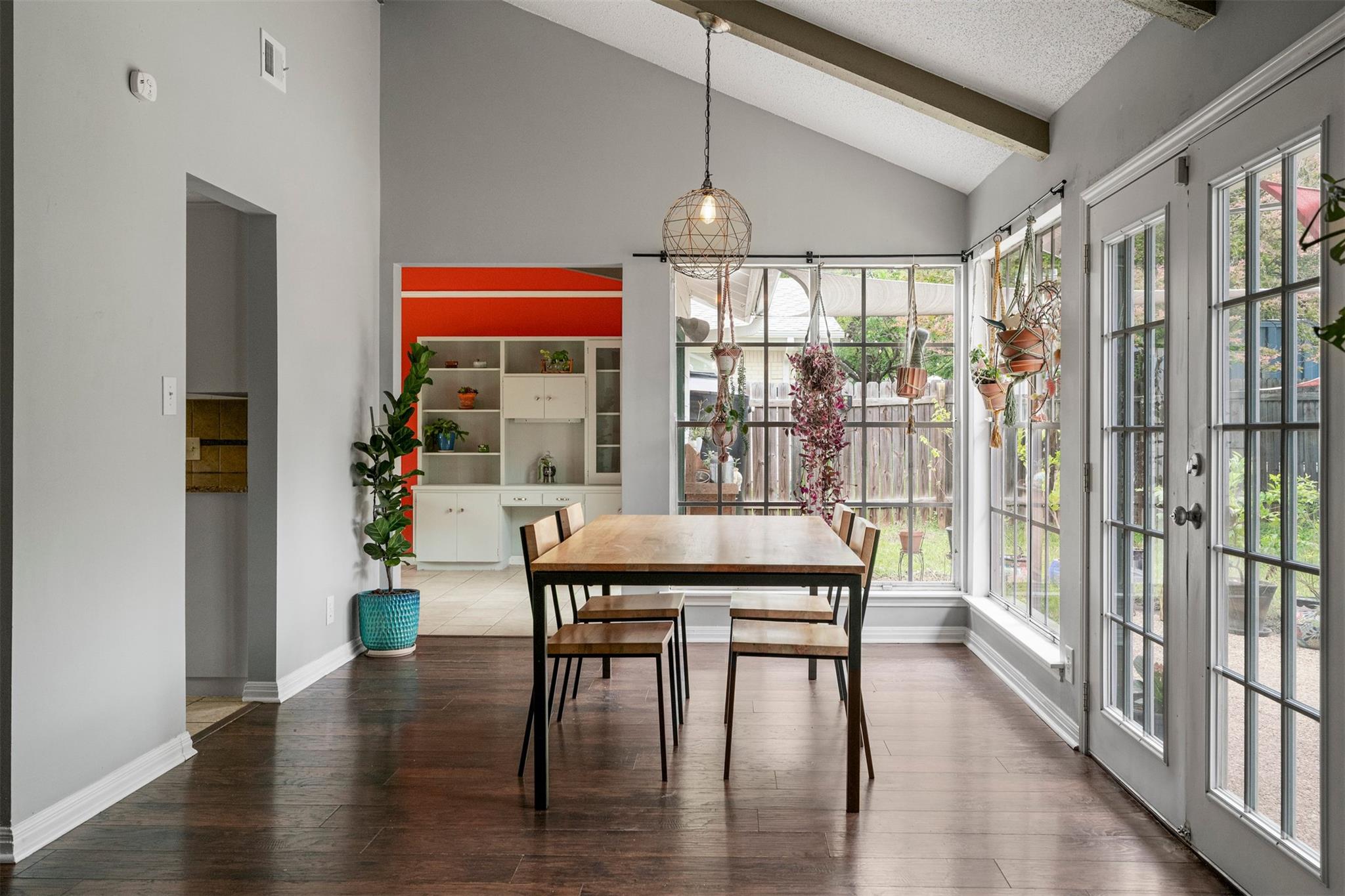 7303 Geneva Dr, Austin, TX 78723