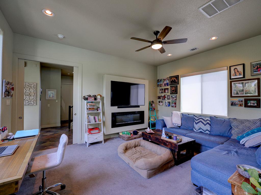 5910 Travis Woods Cv, Austin, TX 78734