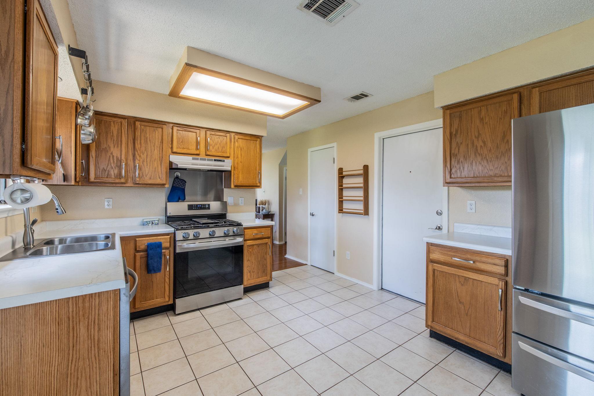 4608 Velasco Pl, Austin, TX 78749