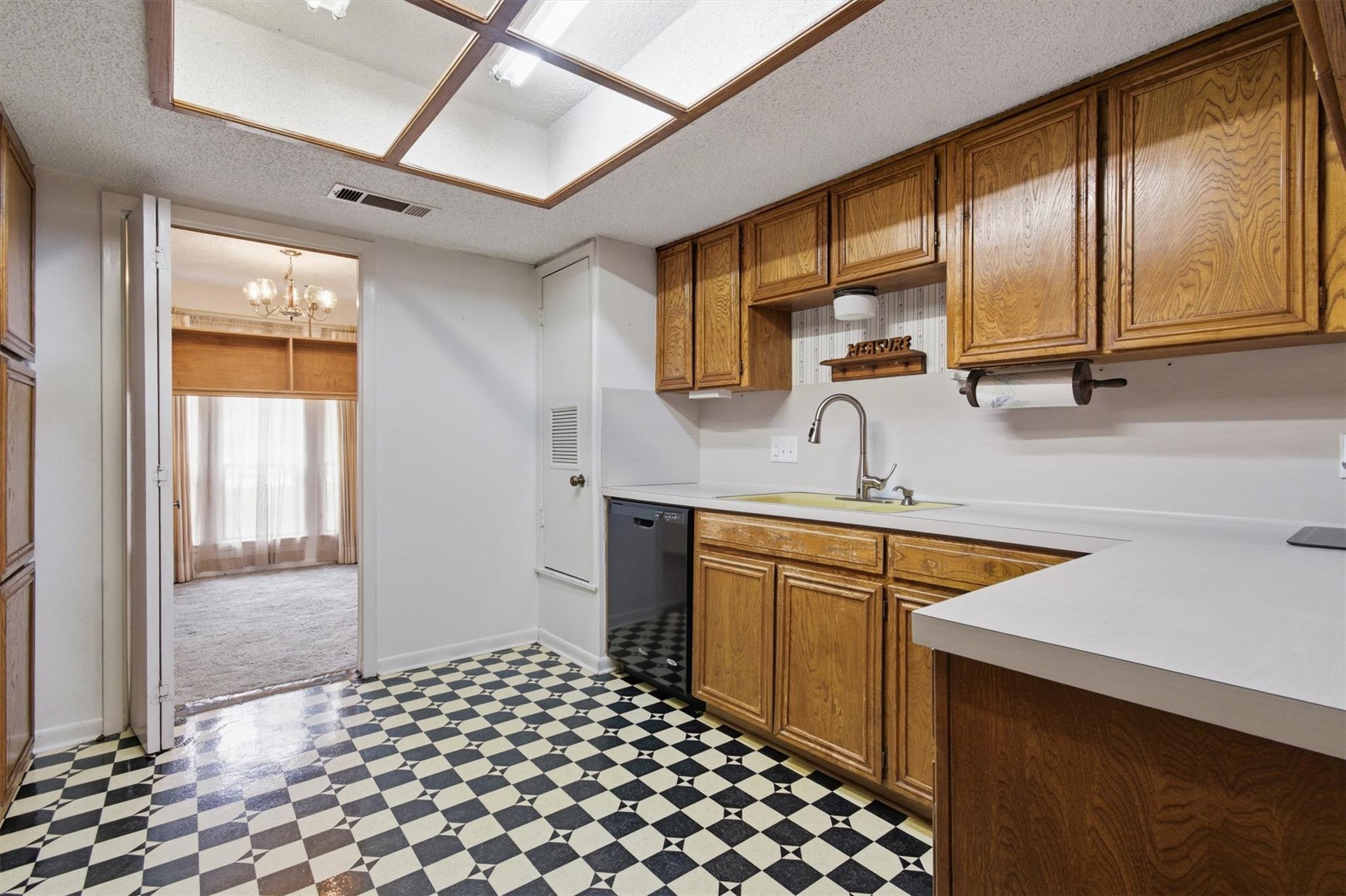 1610 Karen Cv, Round Rock, TX 78664