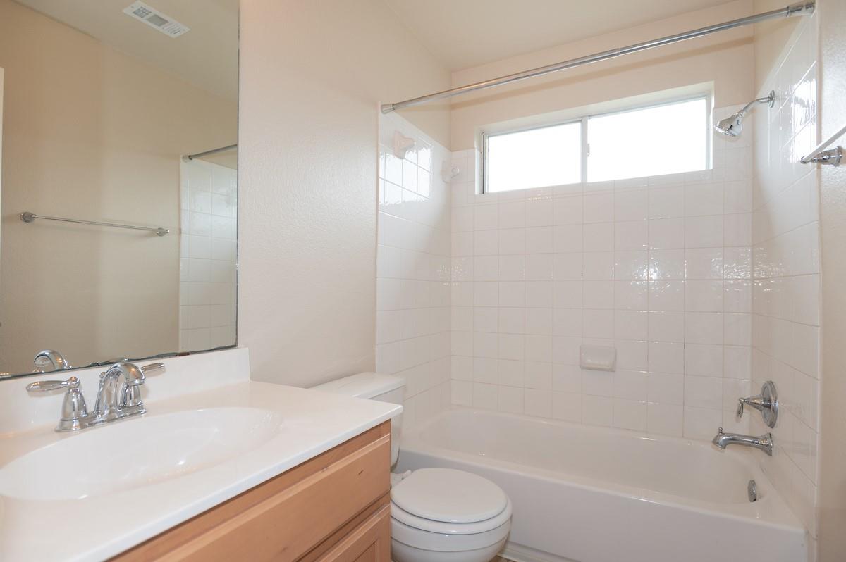 516 Sweet Leaf Ln, Pflugerville, TX 78660