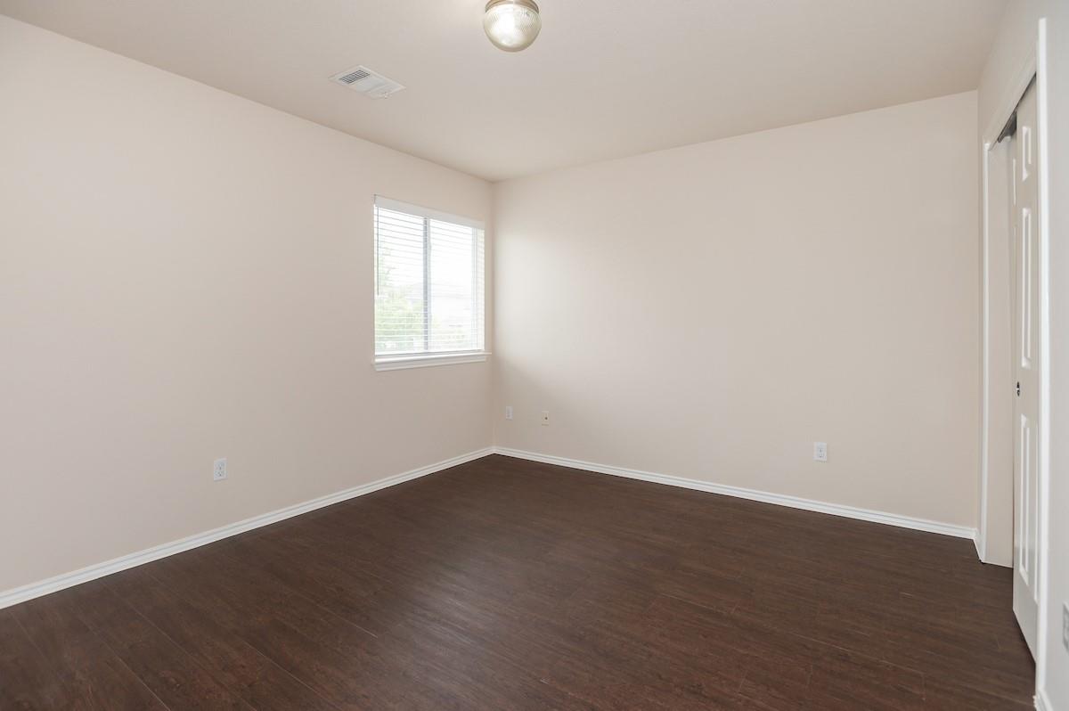 516 Sweet Leaf Ln, Pflugerville, TX 78660
