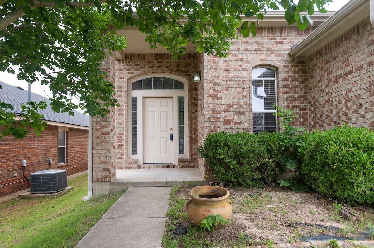 516 Sweet Leaf Ln, Pflugerville, TX 78660