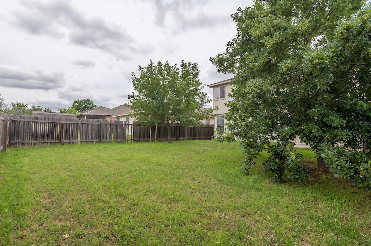 516 Sweet Leaf Ln, Pflugerville, TX 78660