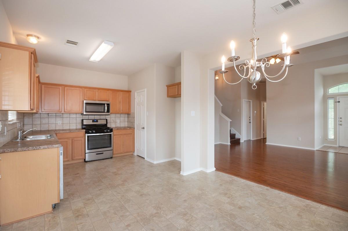516 Sweet Leaf Ln, Pflugerville, TX 78660