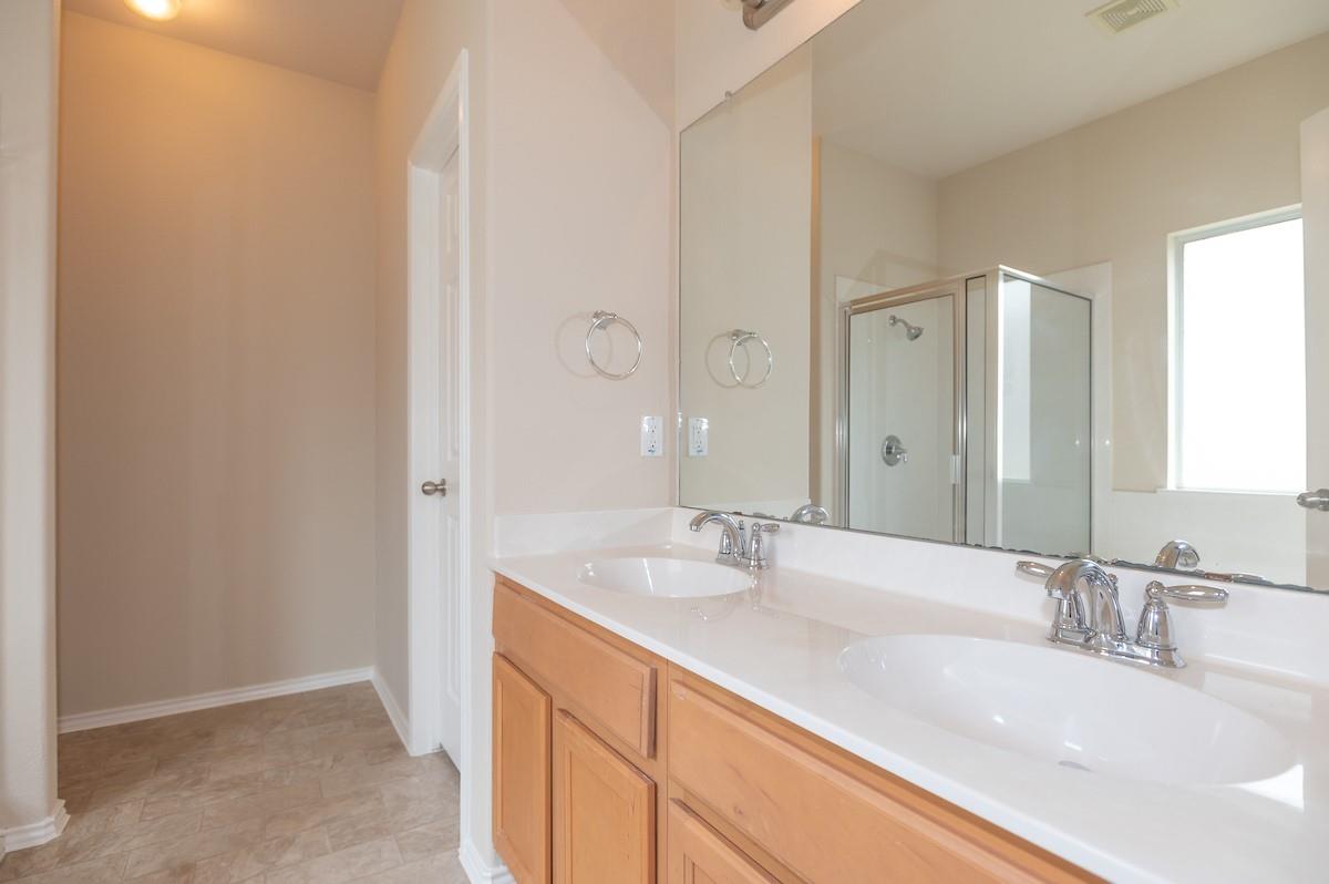 516 Sweet Leaf Ln, Pflugerville, TX 78660