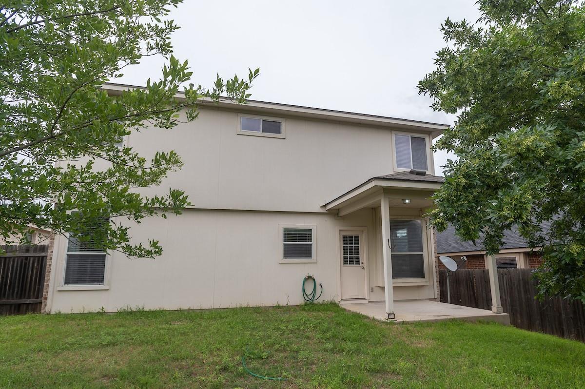 516 Sweet Leaf Ln, Pflugerville, TX 78660
