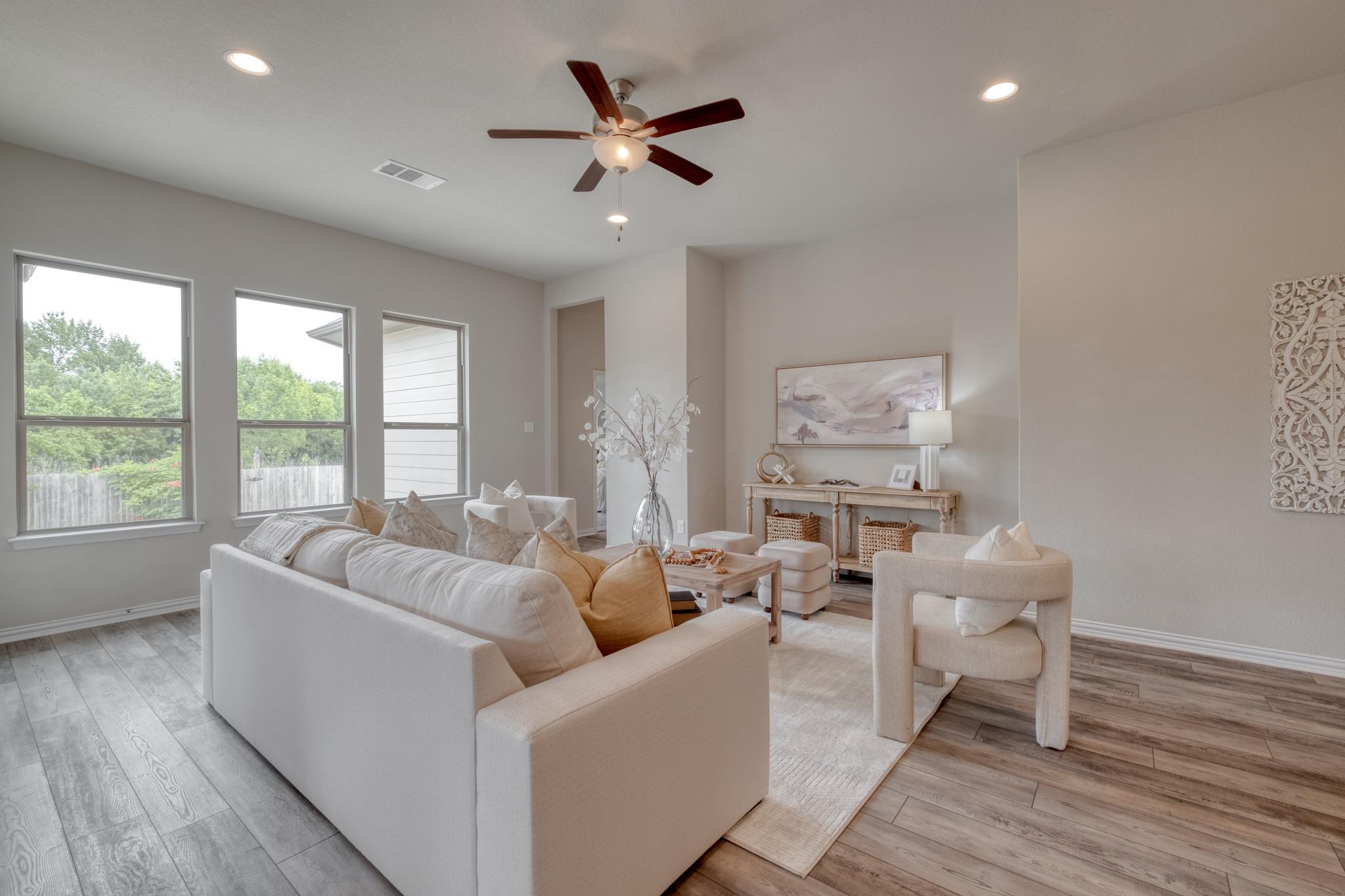 103 Brookside St, Hutto, TX 78634