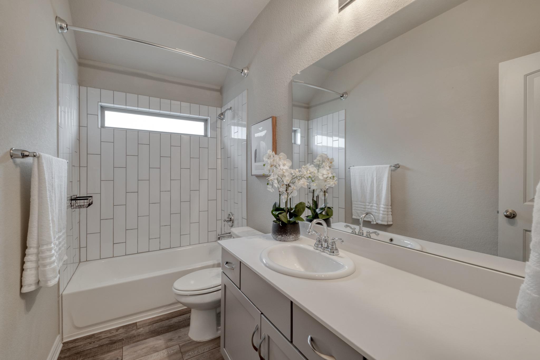 103 Brookside St, Hutto, TX 78634