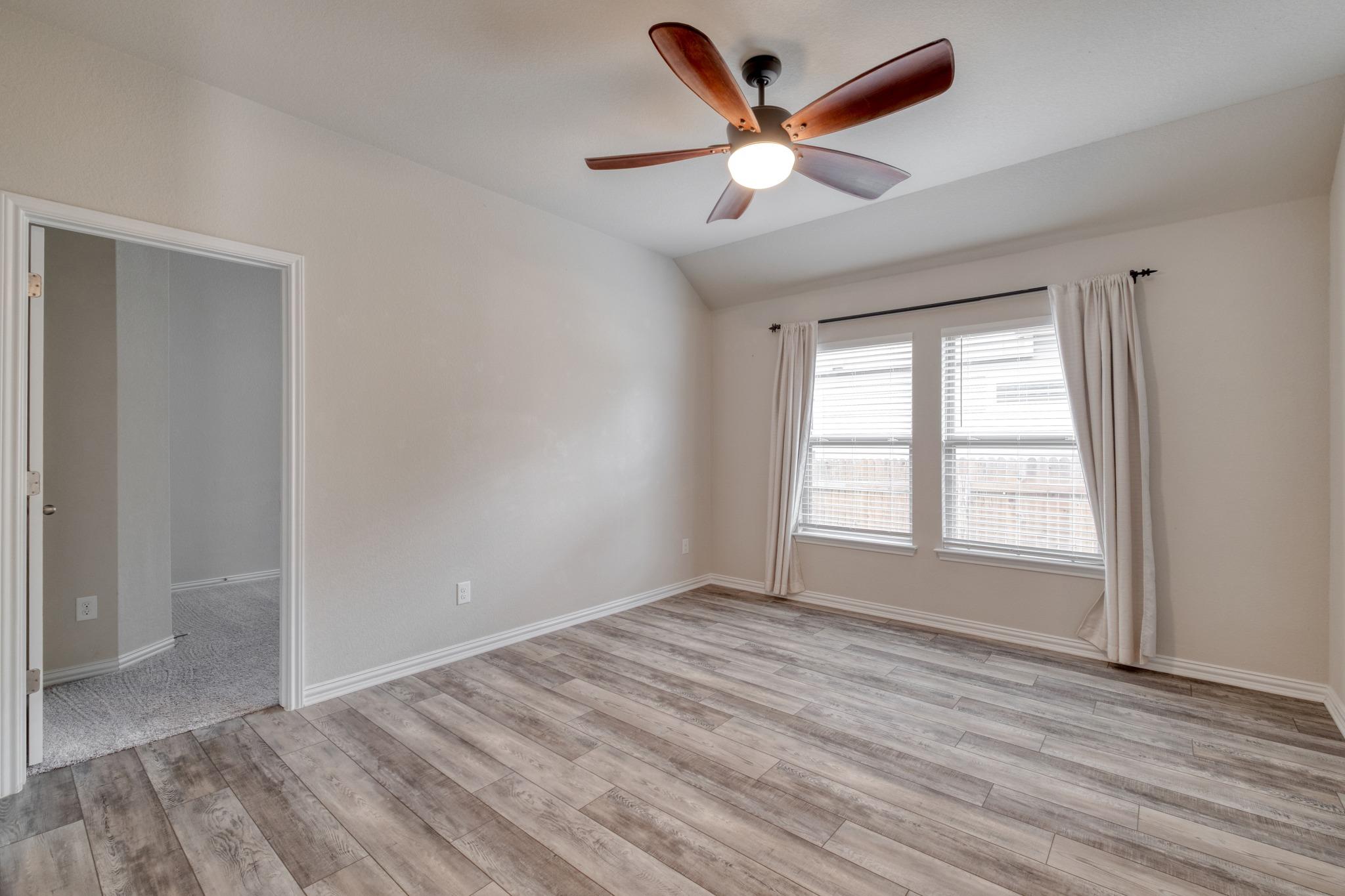 103 Brookside St, Hutto, TX 78634