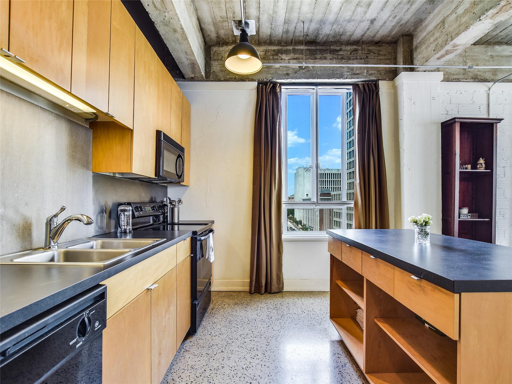 710 Colorado St # 6D, Austin, TX 78701