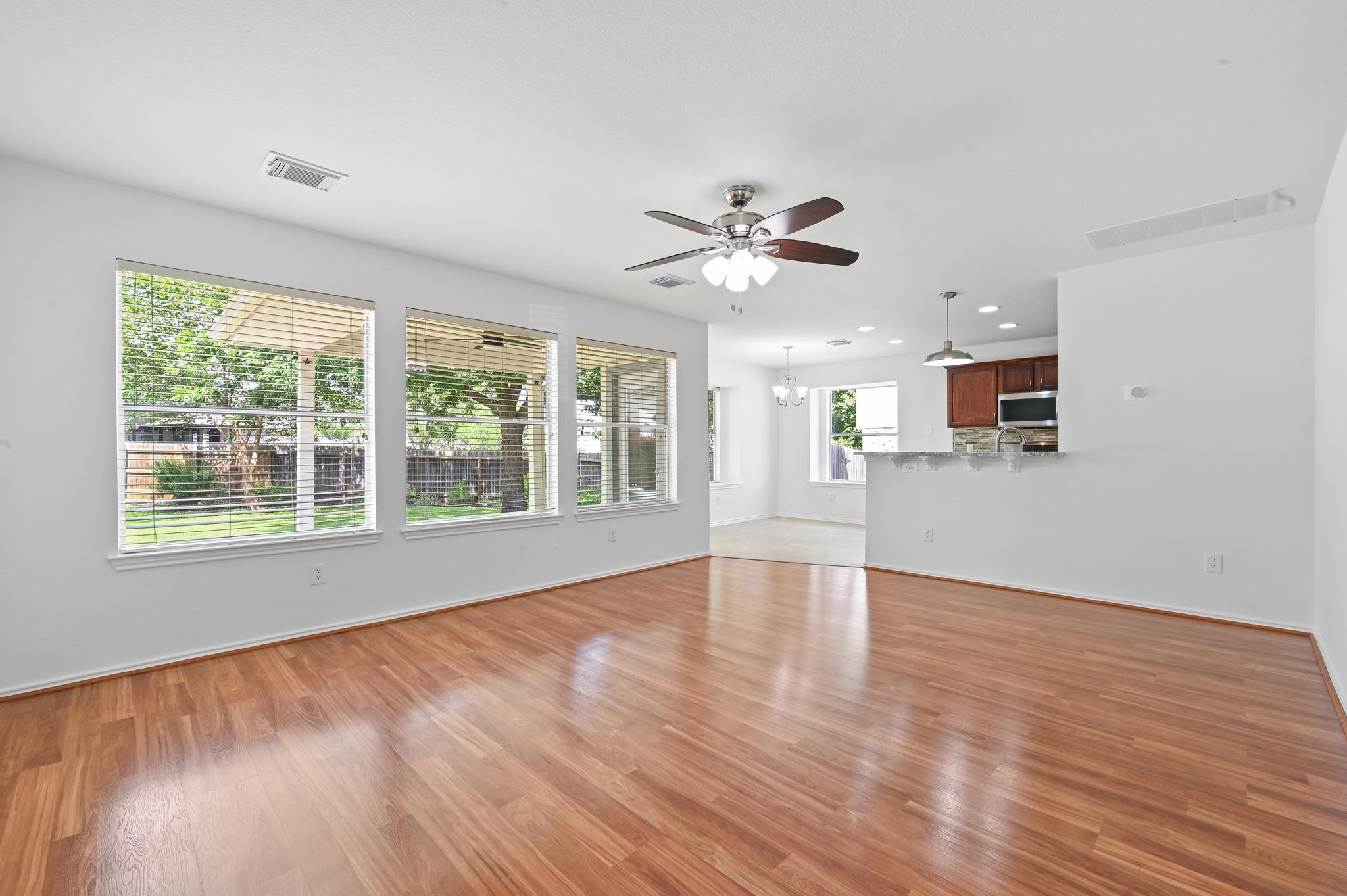 11213 Jim Thorpe Ln, Austin, TX 78748
