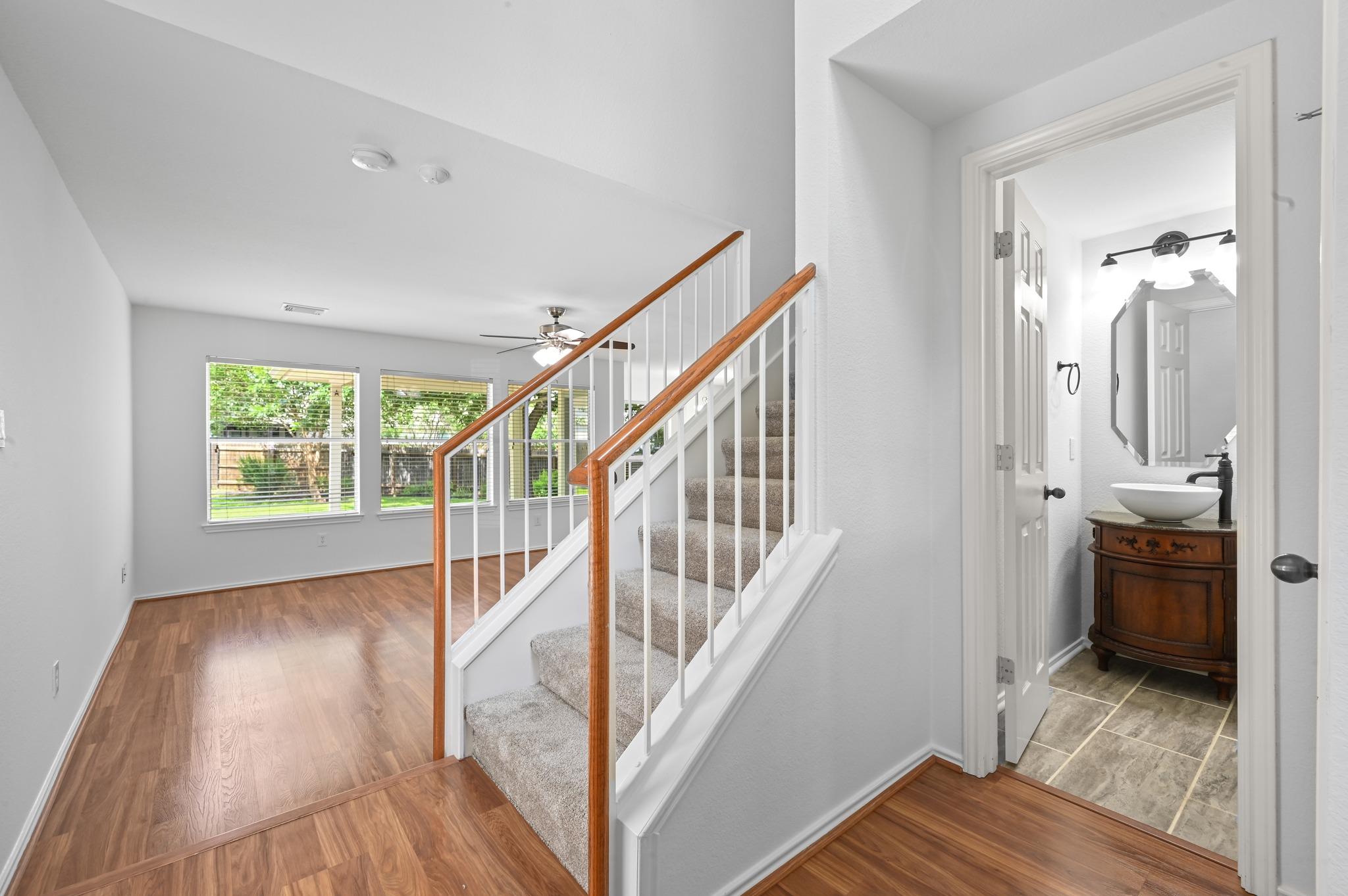 11213 Jim Thorpe Ln, Austin, TX 78748