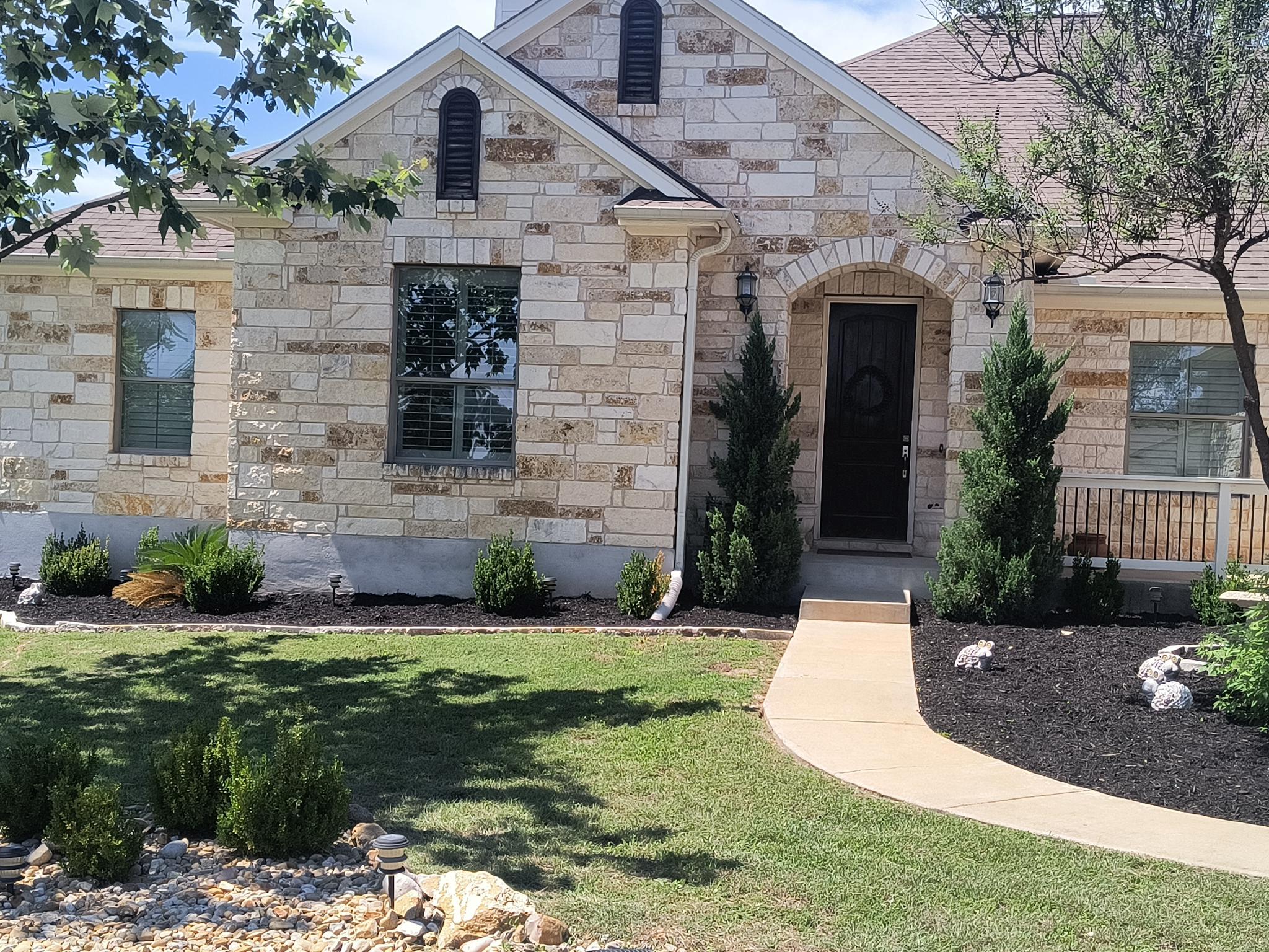 213 Dawn Dr, Liberty Hill, TX 78642