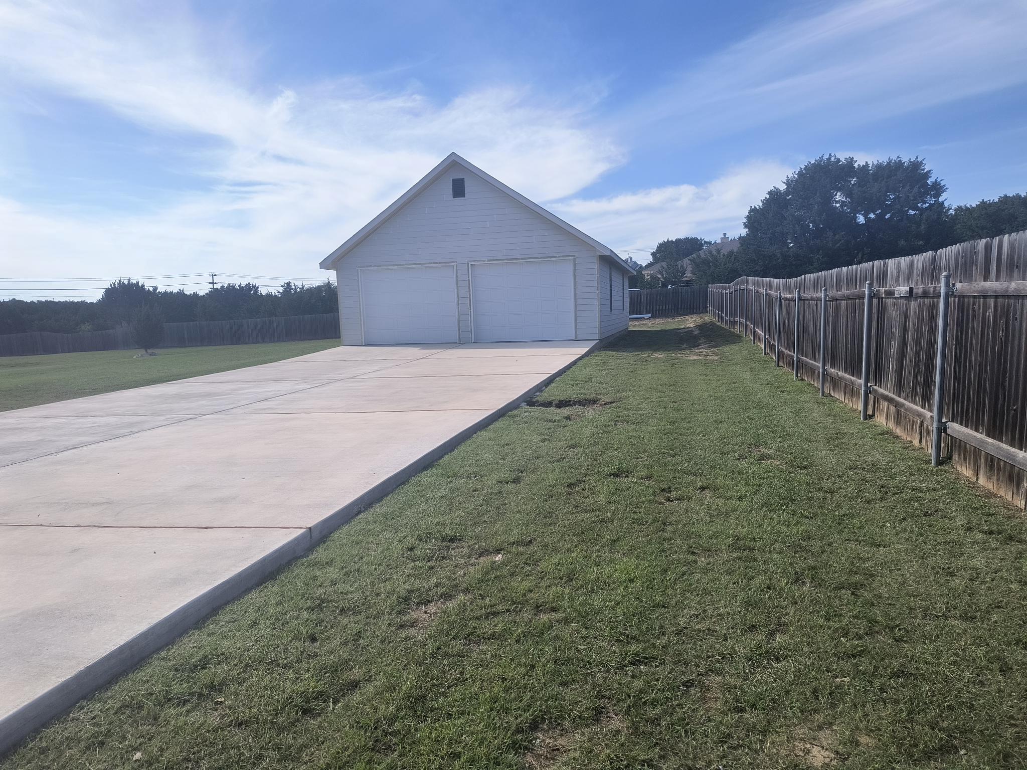 213 Dawn Dr, Liberty Hill, TX 78642