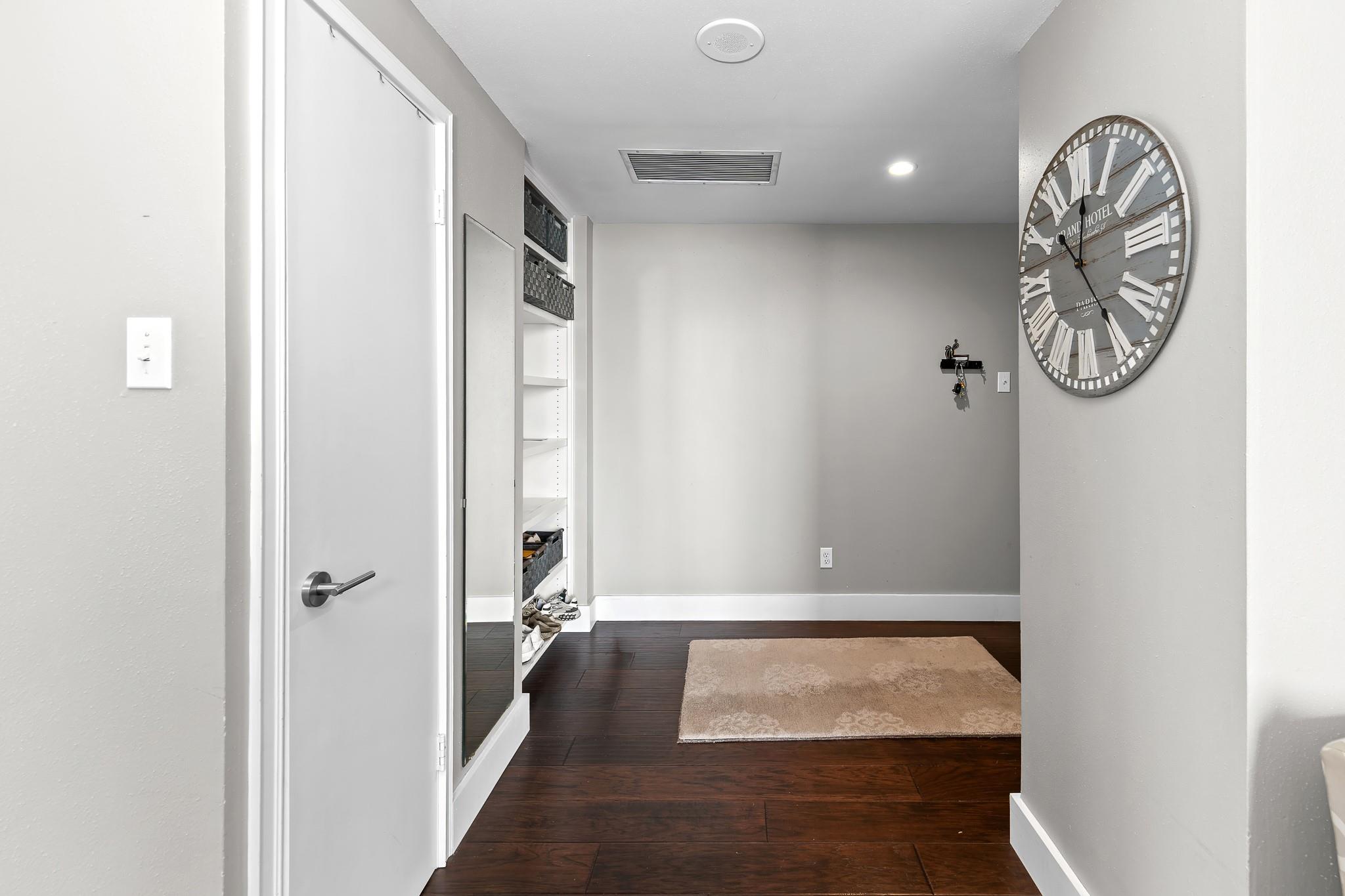 1801 Lavaca St # 4C, Austin, TX 78701